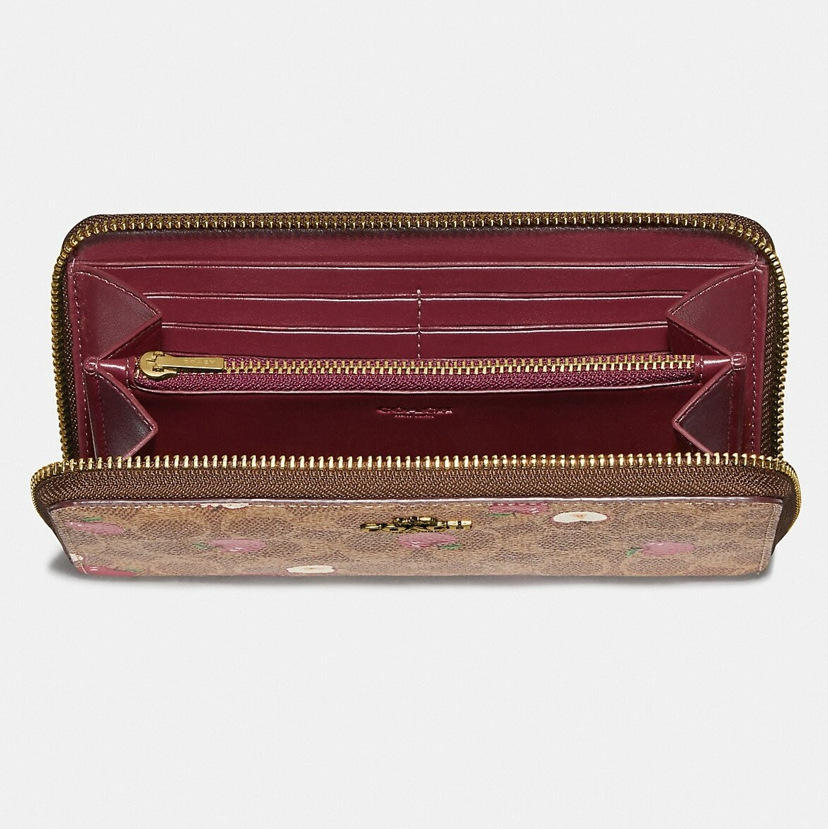 VÍ DÀI NỮ COACH TRÁI TÁO ĐỎ ACCORDION ZIP WALLET IN SIGNATURE CANVAS WITH SCATTERED APPLE PRINT 1