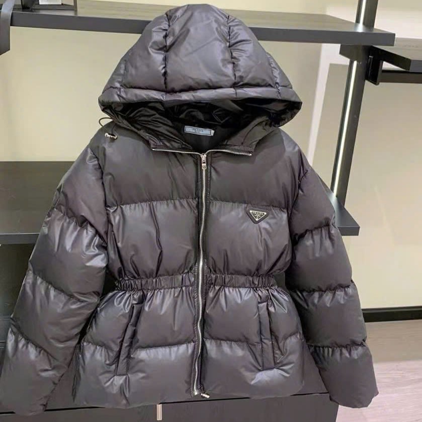 Áo phao nữ Prada có nón 3