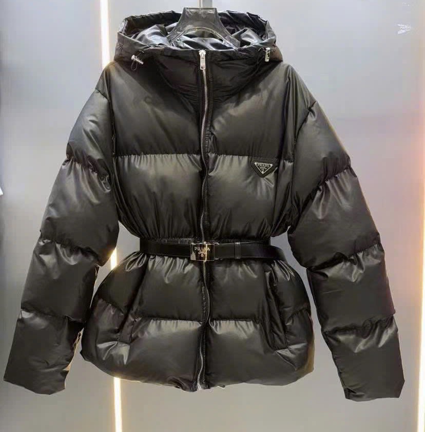 Áo phao nữ Prada có nón 9
