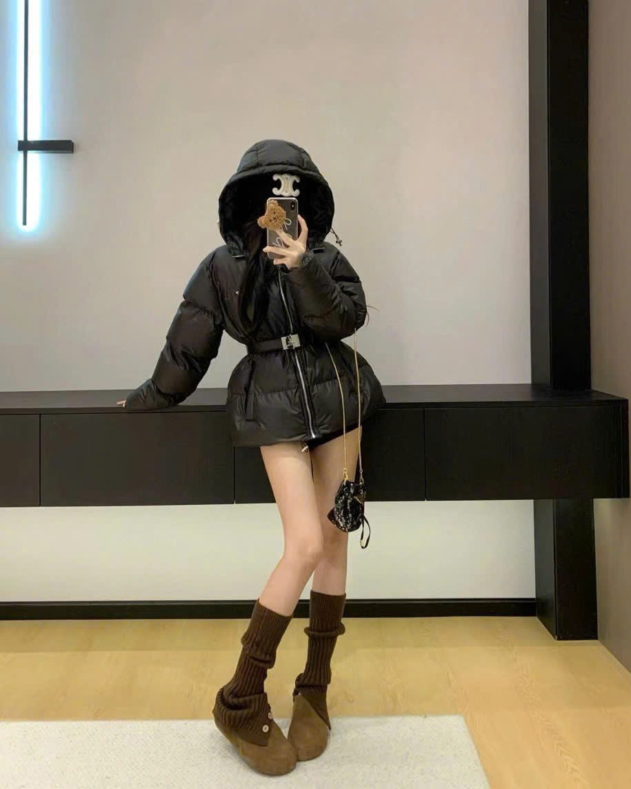 Áo phao nữ Prada có nón 11