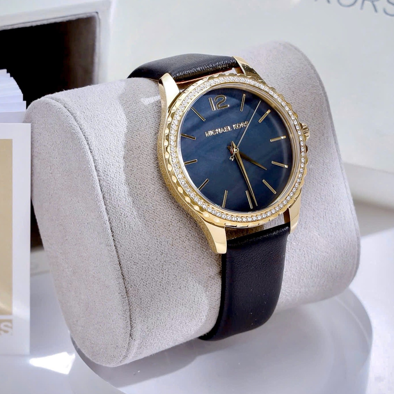 Đồng hồ đeo tay Michael Kors Layton Three Hand Mother of Pearl Black Dial Watch For Women MK2911 6
