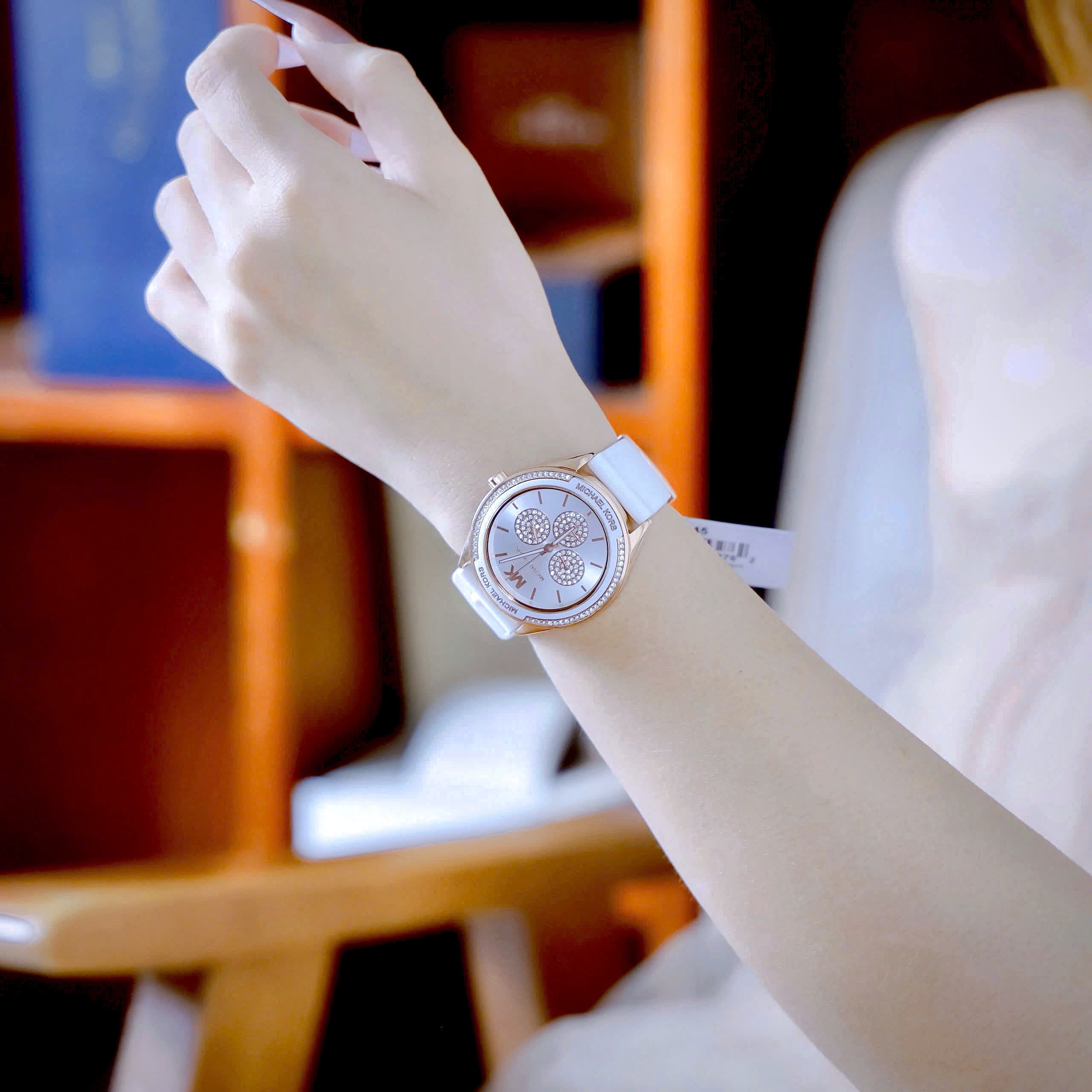 Đồng hồ đeo tay nữ Michael Kors Oversized Sport Rose Gold-Tone and Silicone Watch MK6945 8