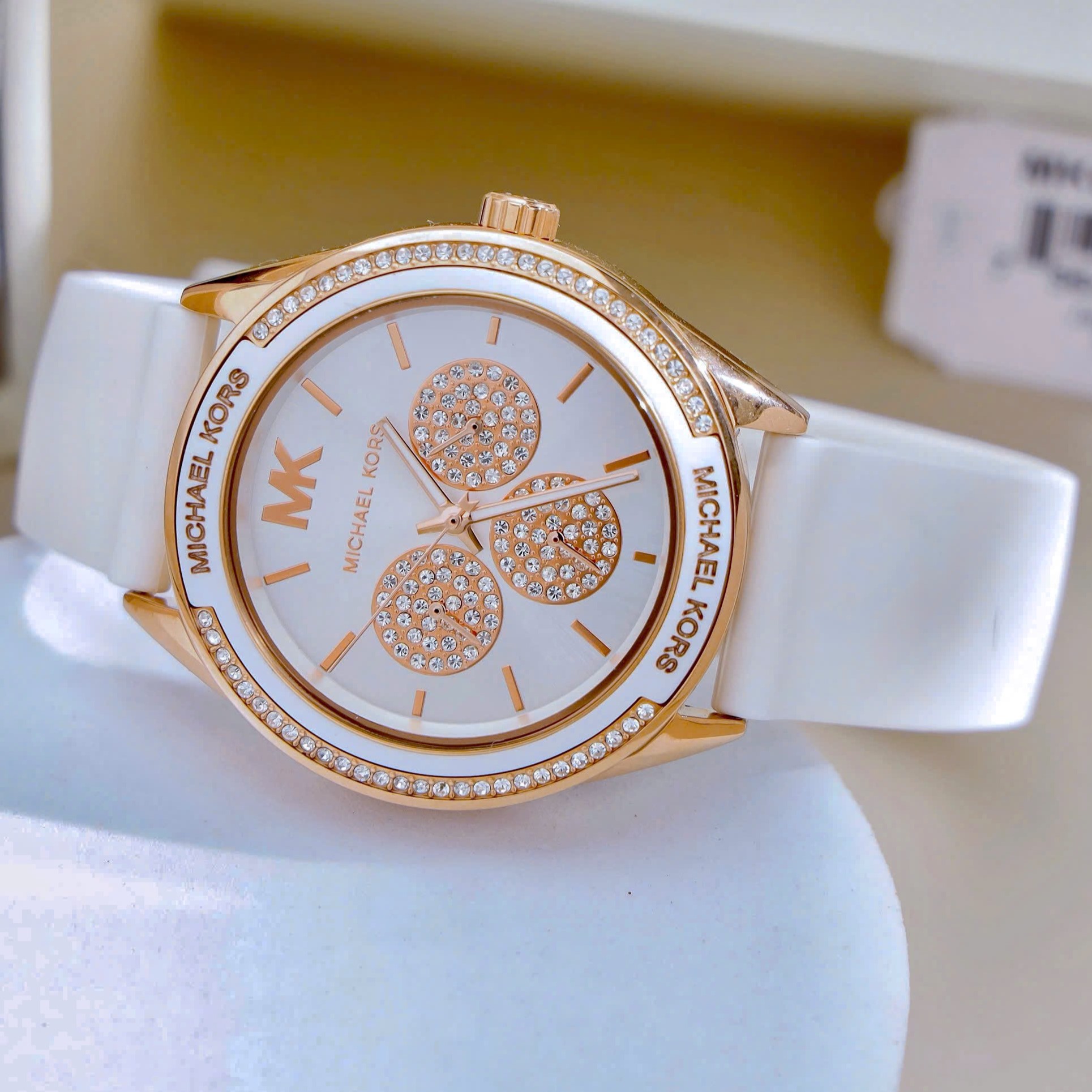 Đồng hồ đeo tay nữ Michael Kors Oversized Sport Rose Gold-Tone and Silicone Watch MK6945 14