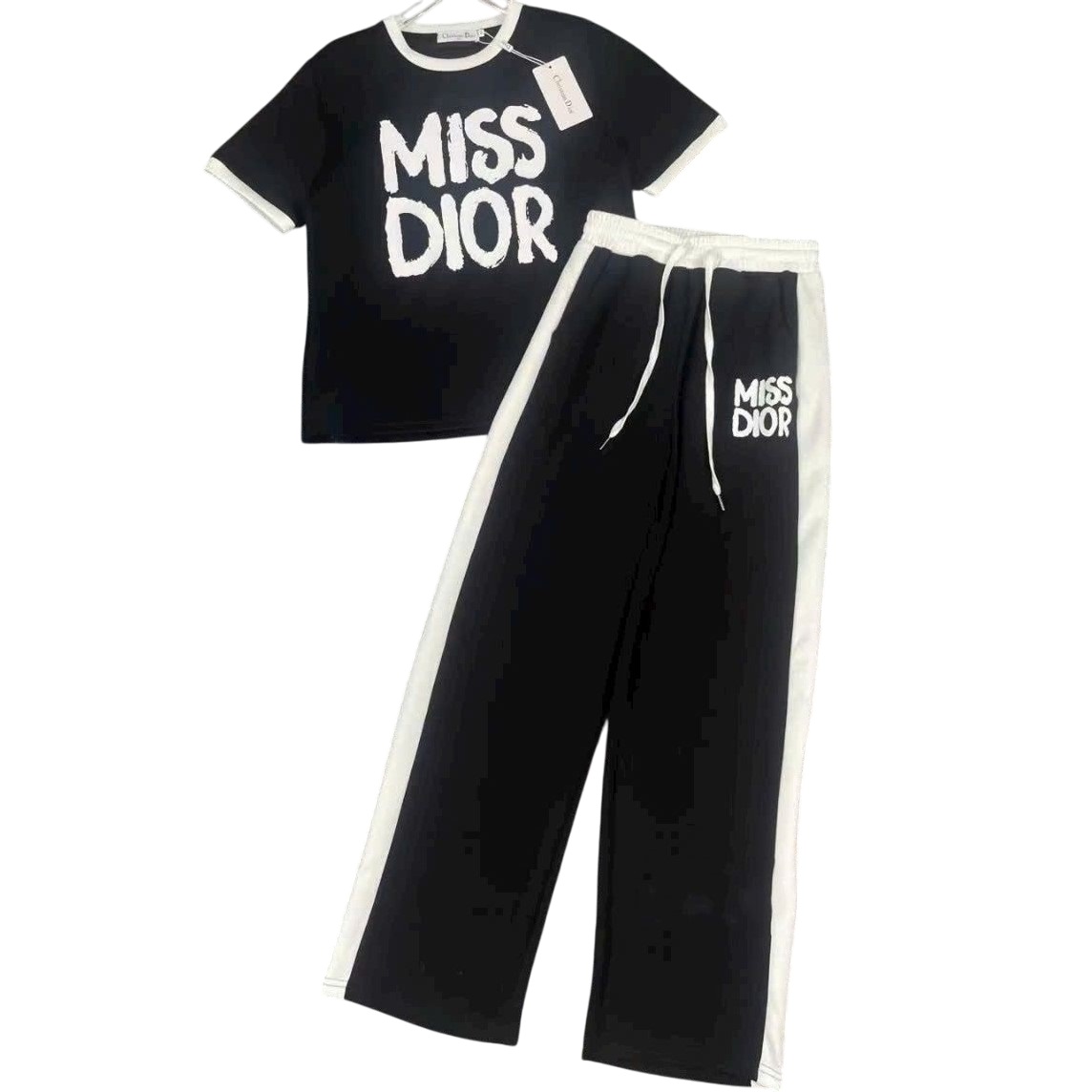 Set bộ nữ áo thun quần dài Miss Dior 13