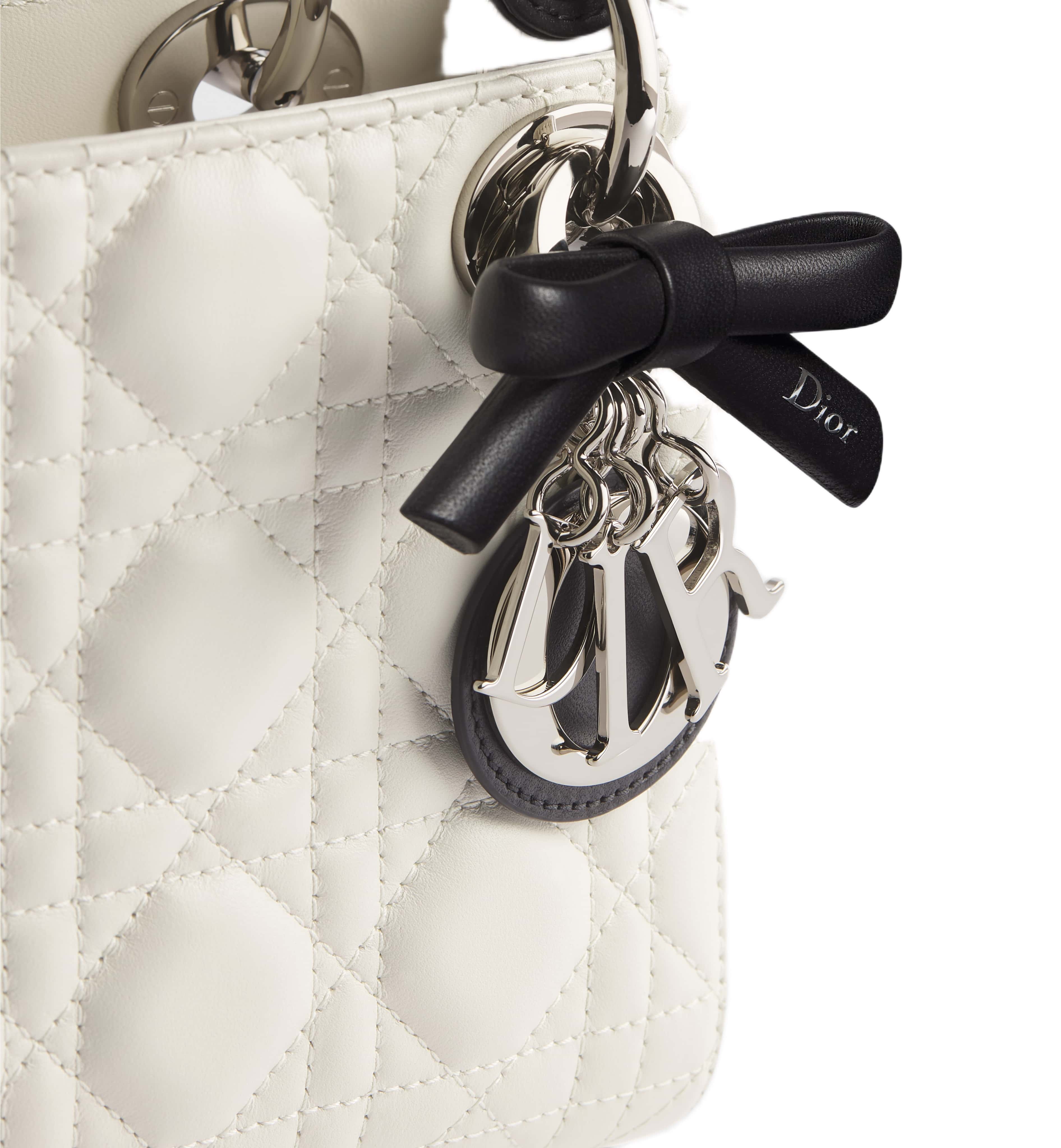 Túi xách trắng quai đen Mini Lady Dior Bag with Chain Latte and Black Cannage Lambskin 3