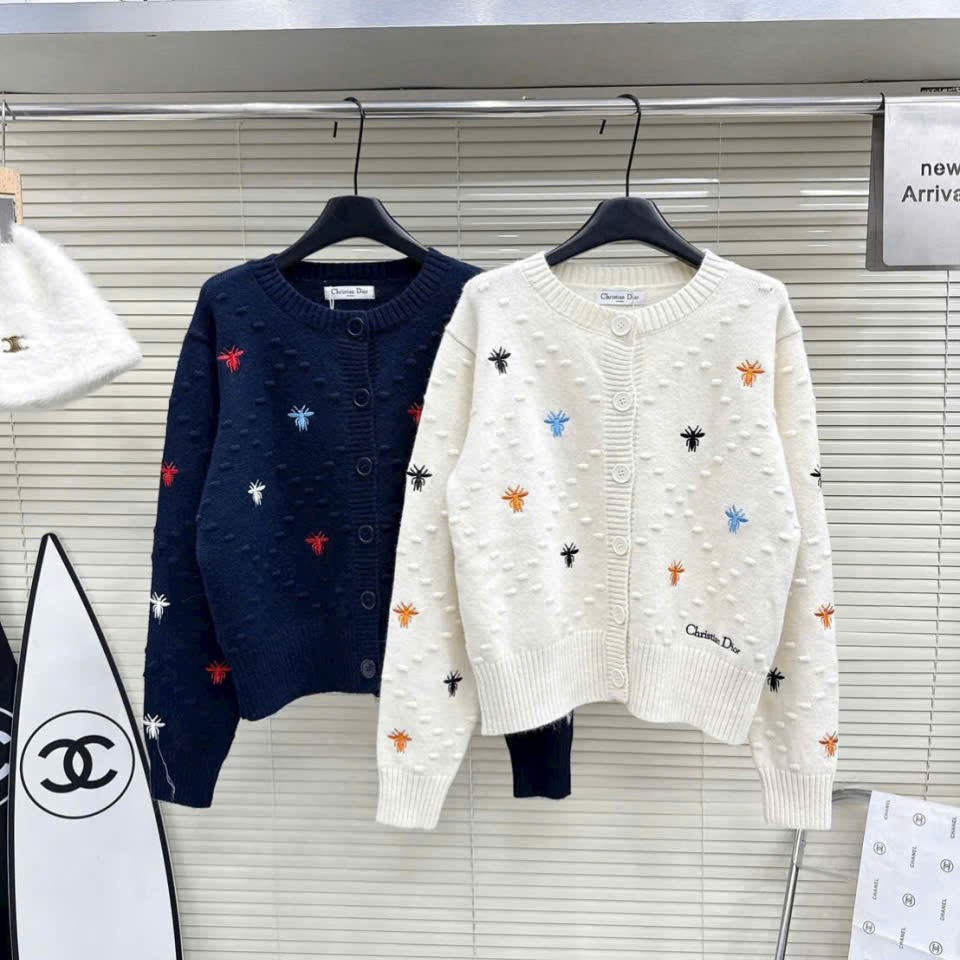 Áo len nữ tay dài Dior phom rộng tay dài họa tiết logo hãng 8