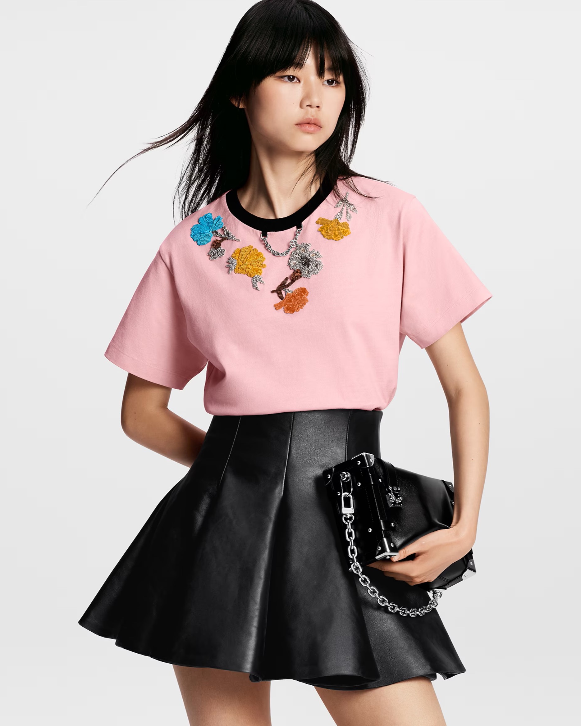ÁO THUN ĐÍNH HOA LIMITED LV NỮ LOUIS VUITTON EMBROIDERED CARNATION T-SHIRT 5