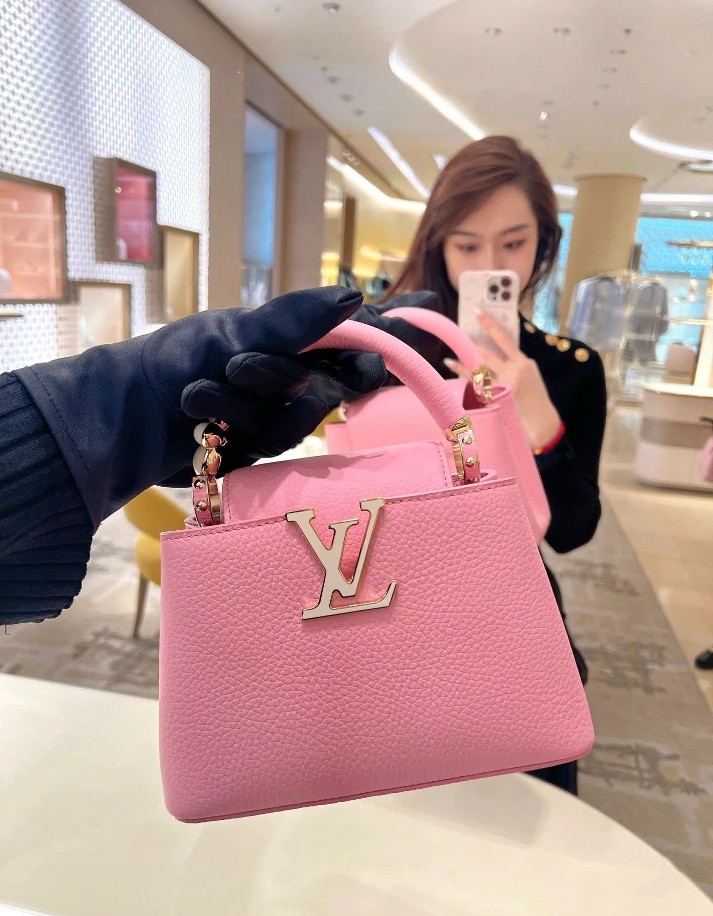 Túi Nữ Louis Vuitton Capucines Mini Marshmallow Pink 5