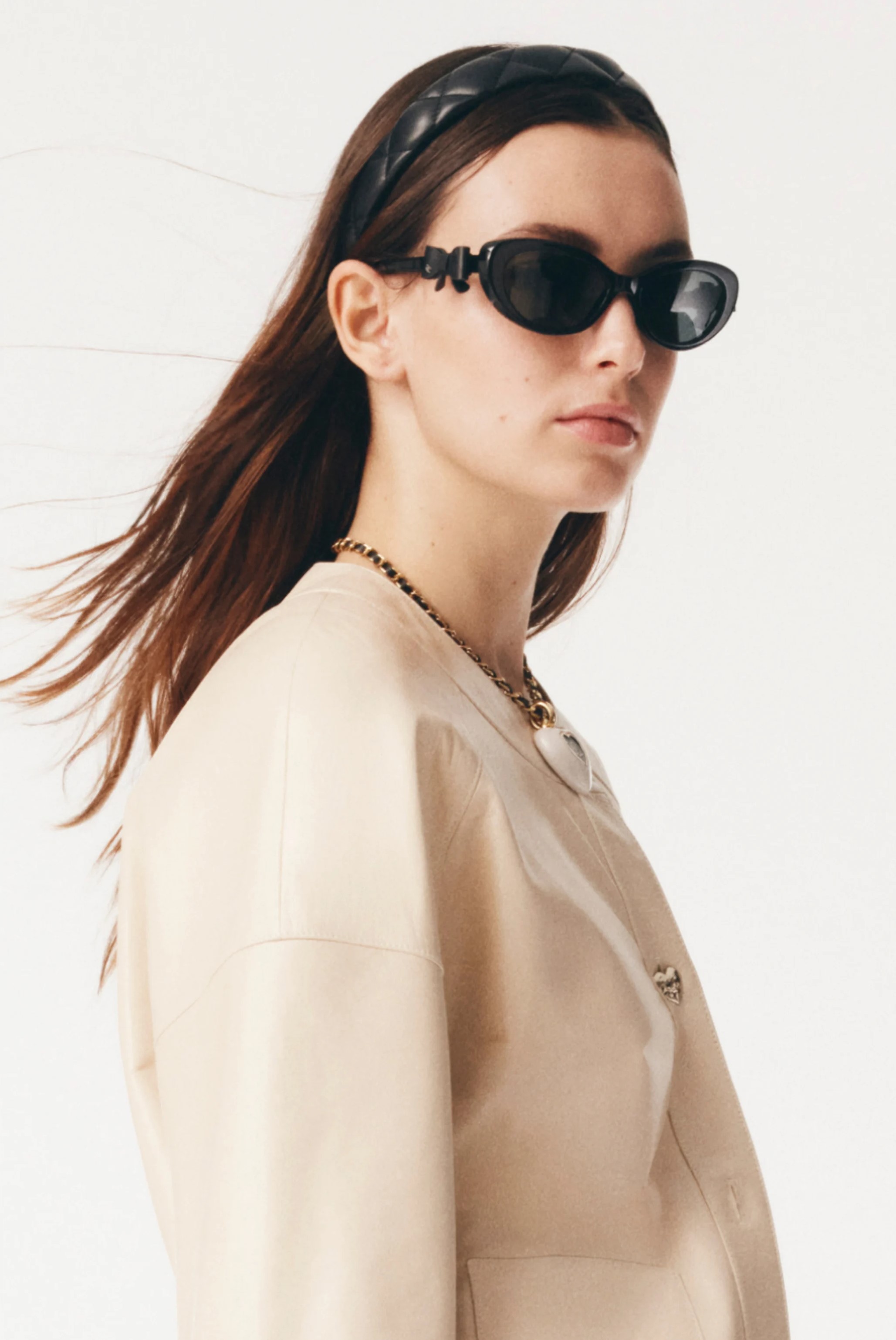 Kính mát Chanel Cat Eye Sunglasses Acetate 9181 12