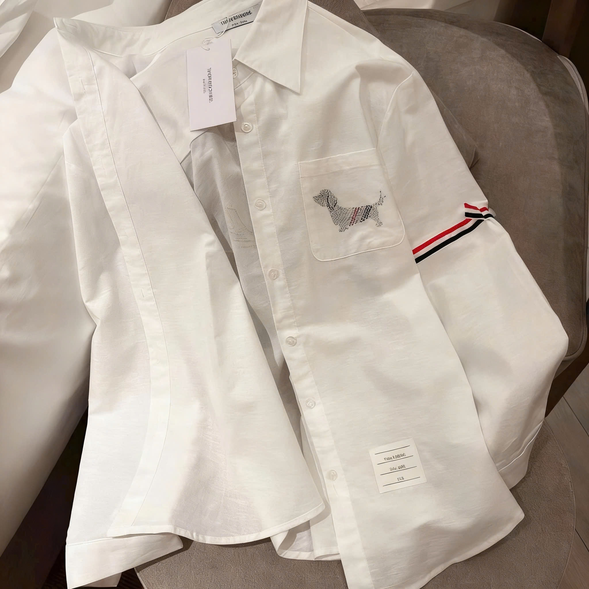 Áo sơ mi tay dài Thom Browne đính đá 2