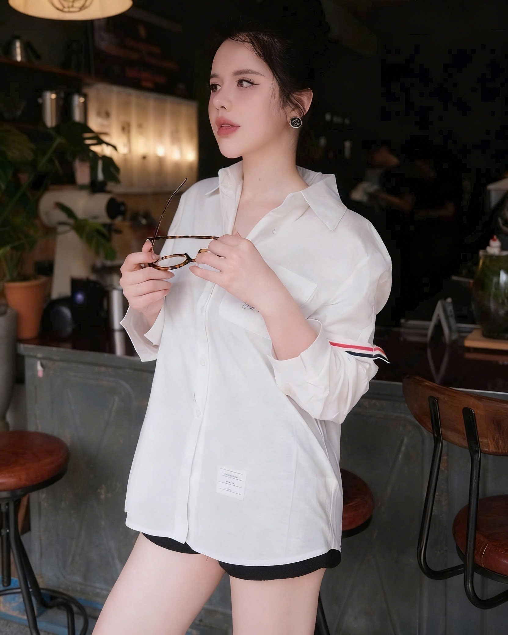 Áo sơ mi tay dài Thom Browne đính đá 8