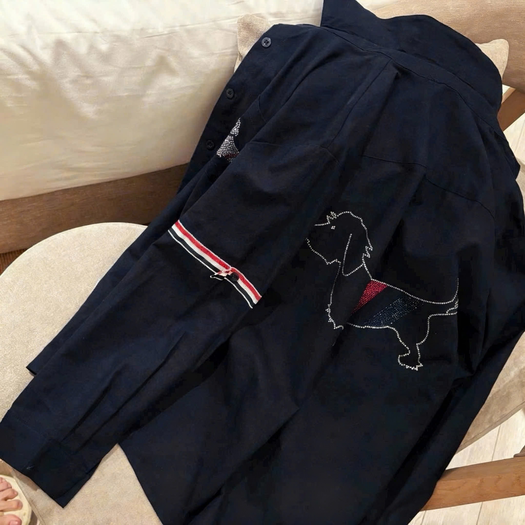 Áo sơ mi tay dài Thom Browne đính đá 10