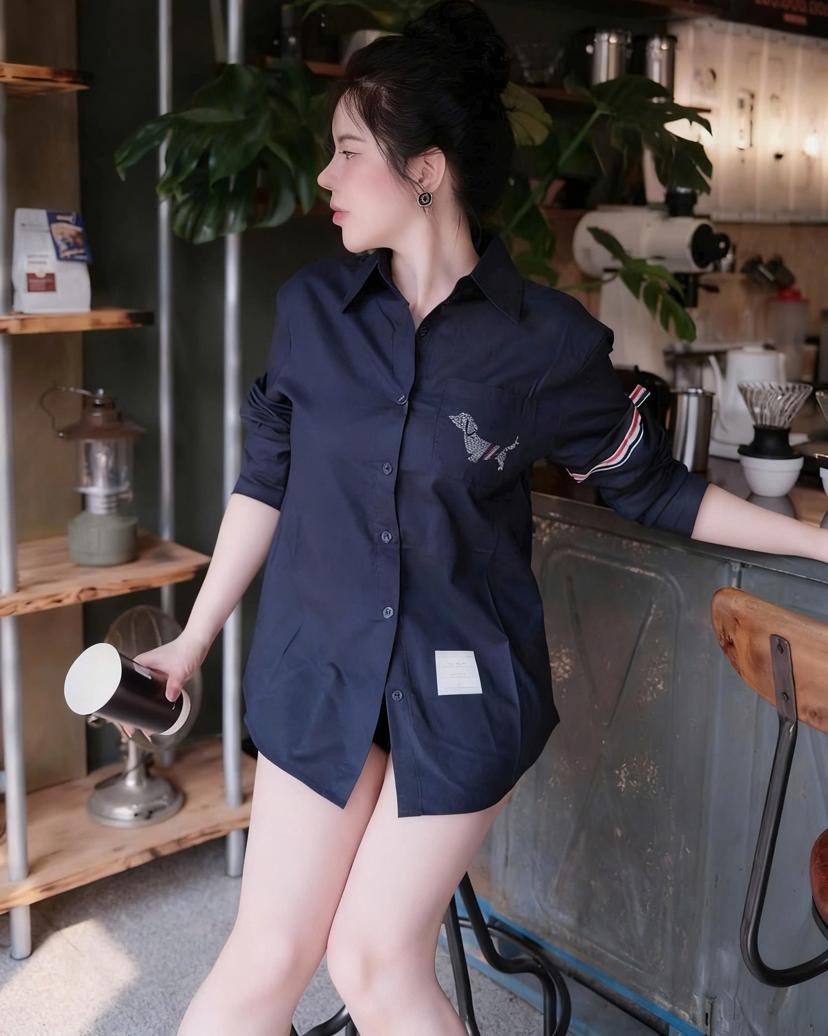 Áo sơ mi tay dài Thom Browne đính đá 14