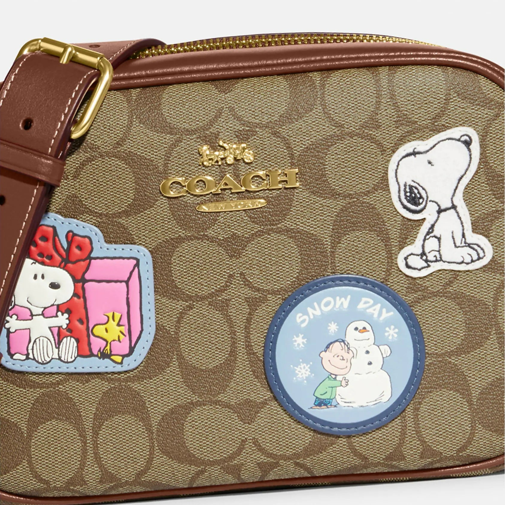 TÚI NỮ COACH X PEANUTS JAMIE CAMERA BAG IN SIGNATURE CANVAS WITH PATCHES 2