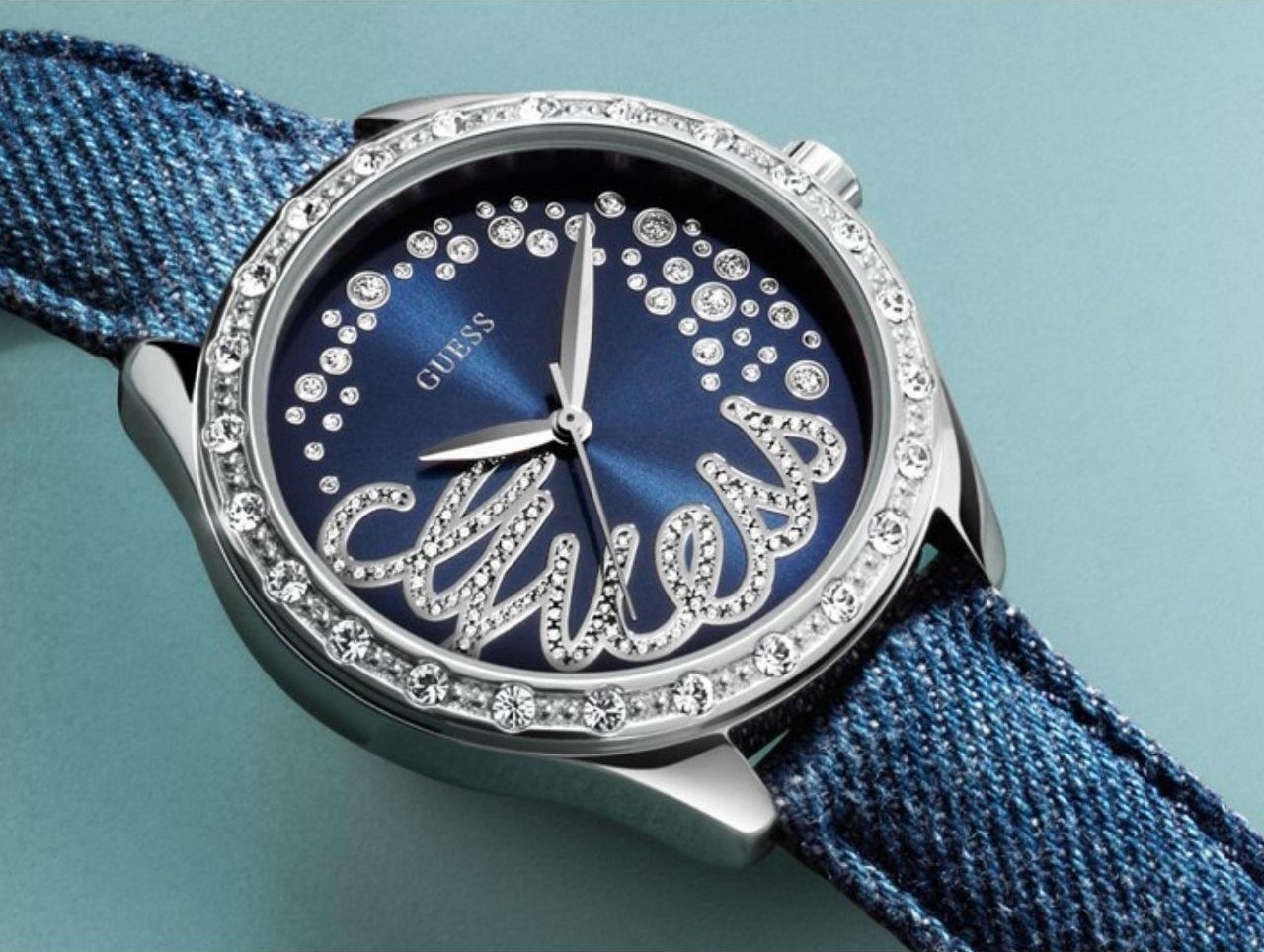 Đồng hồ nữ dây jean Guess Gem-Set Blue Dial Leather Denim Strap Steel Case Watch W0023L5 4