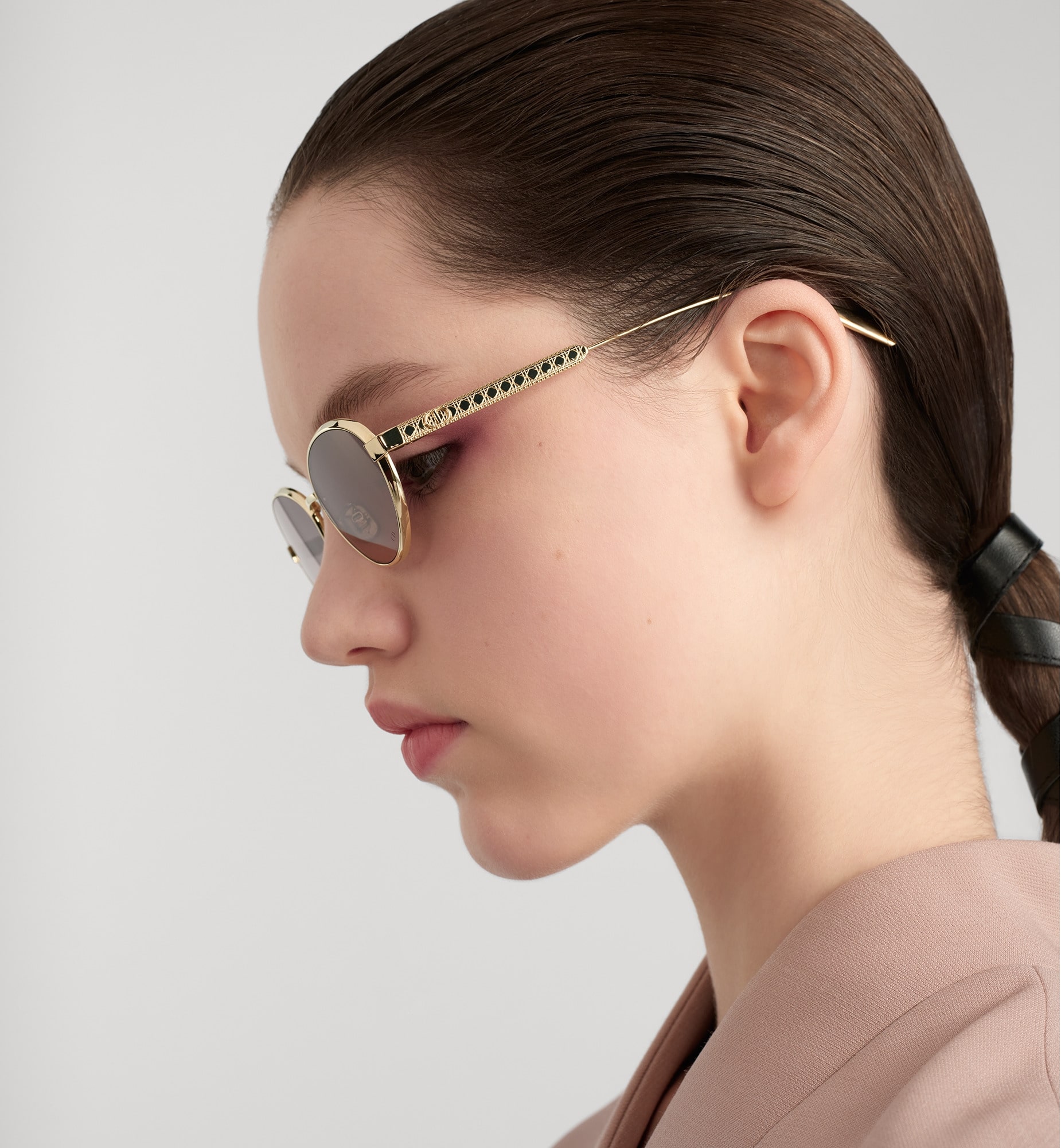 Kính mát Dior DiorCannage R1U Gradient Pink Oval Sunglasses 4