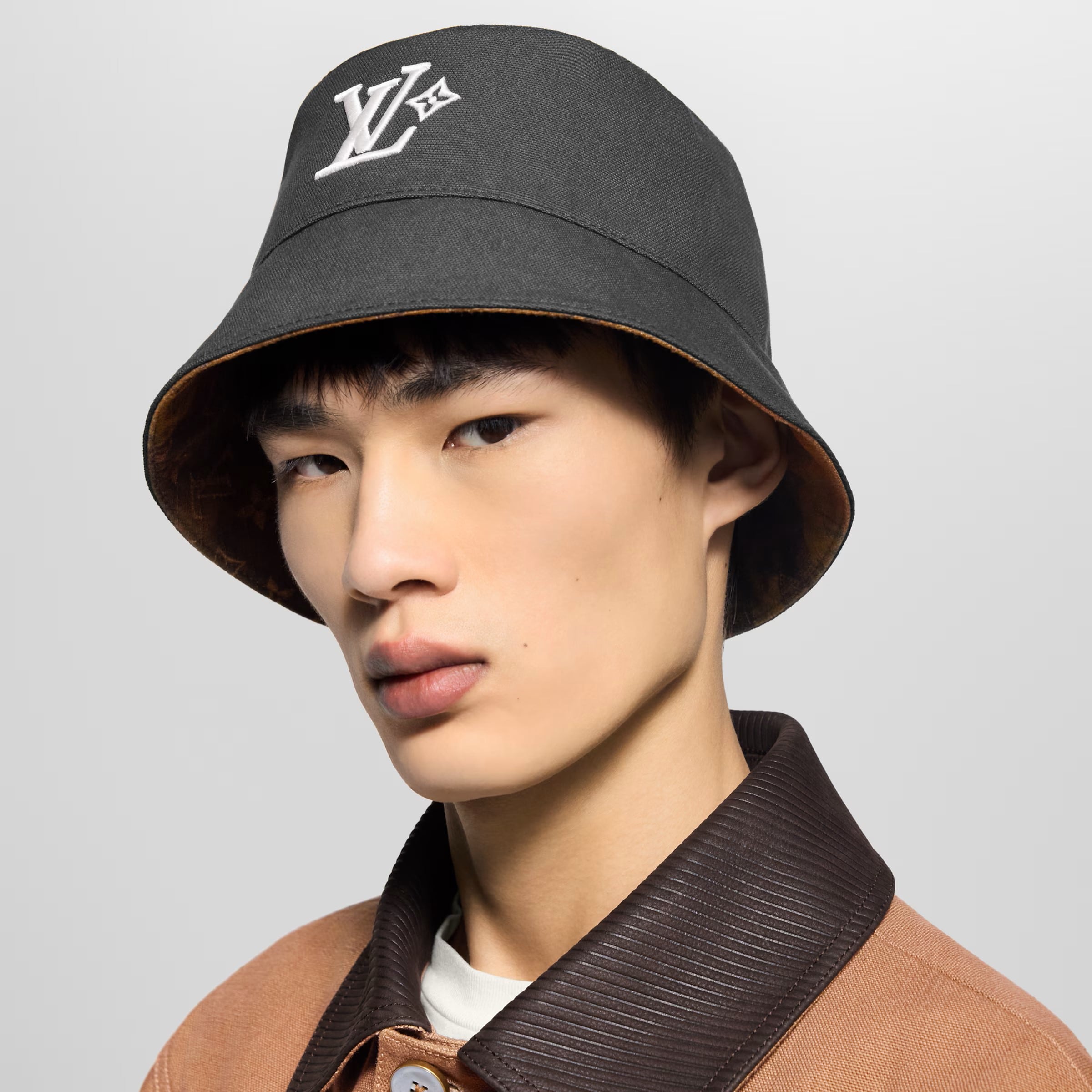 Nón vành unisex LV Louis Vuitton Monogram Landscape Reversible Bucket Hat 1