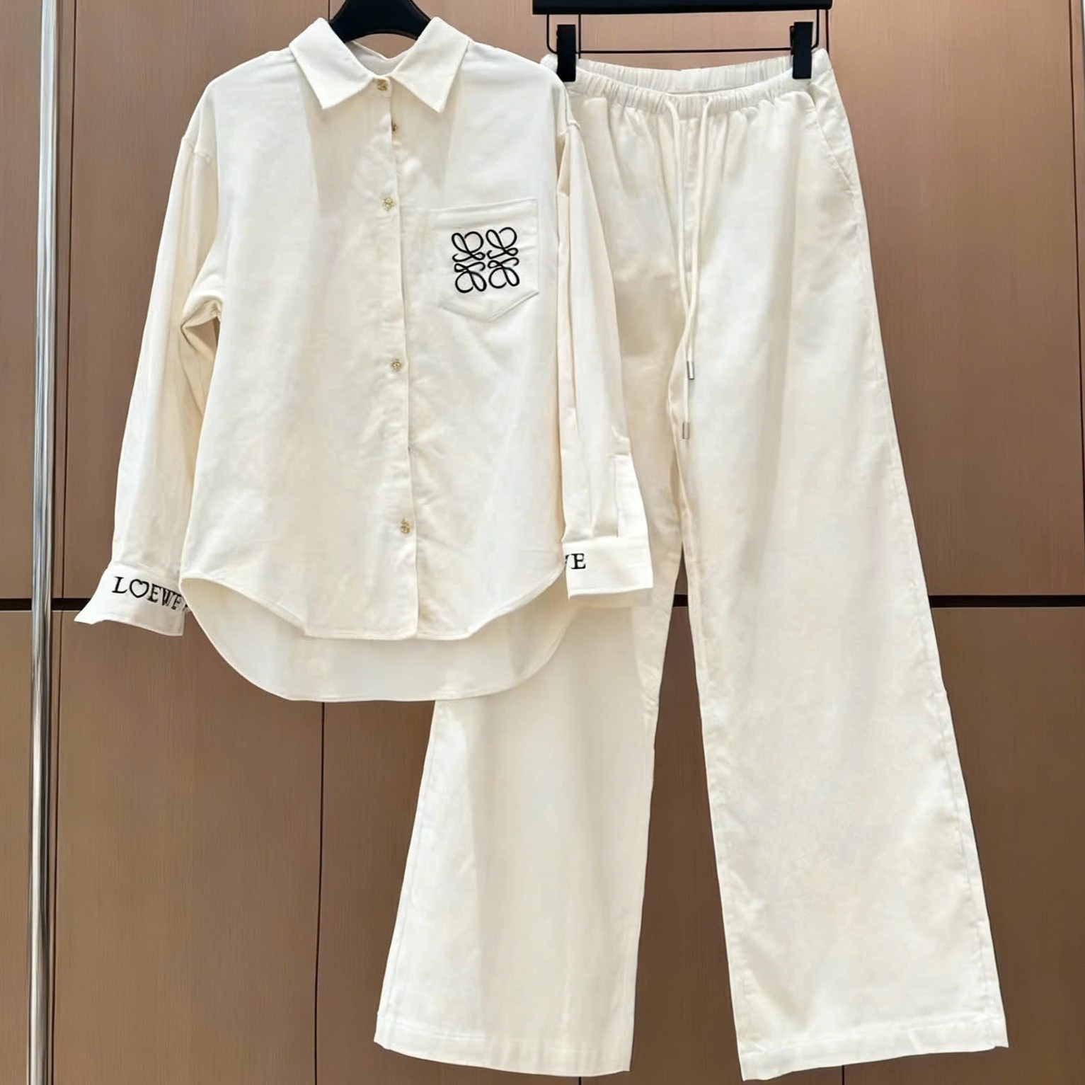 Combo áo sơ mi quần dài xanh trắng Loewe 11