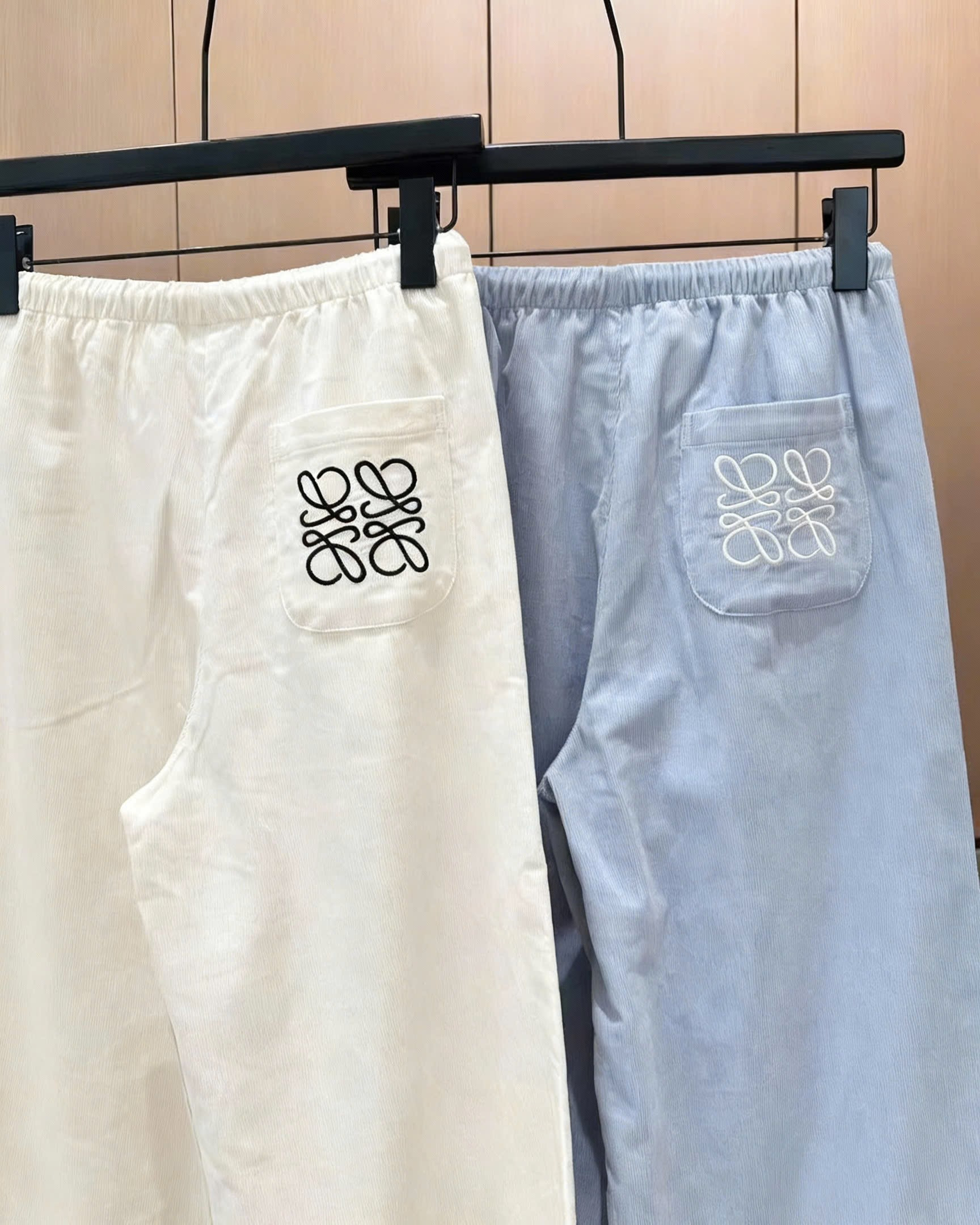 Combo áo sơ mi quần dài xanh trắng Loewe 12