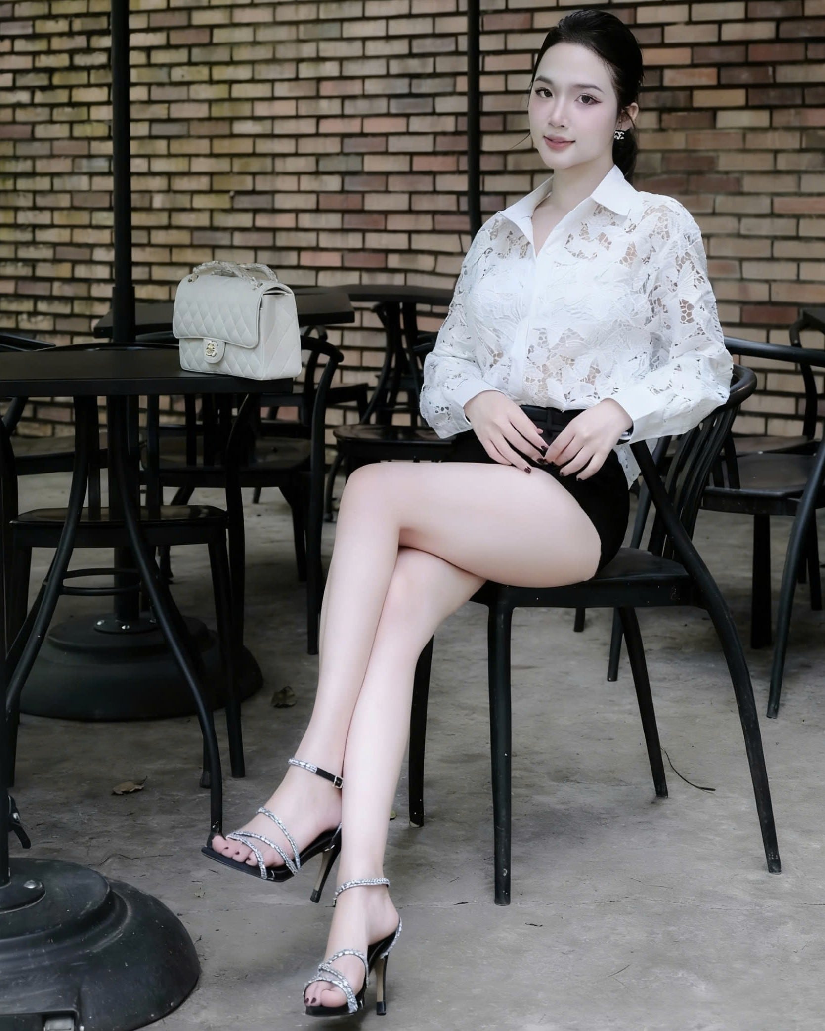 Áo sơ mi ren trắng đen Dior 6