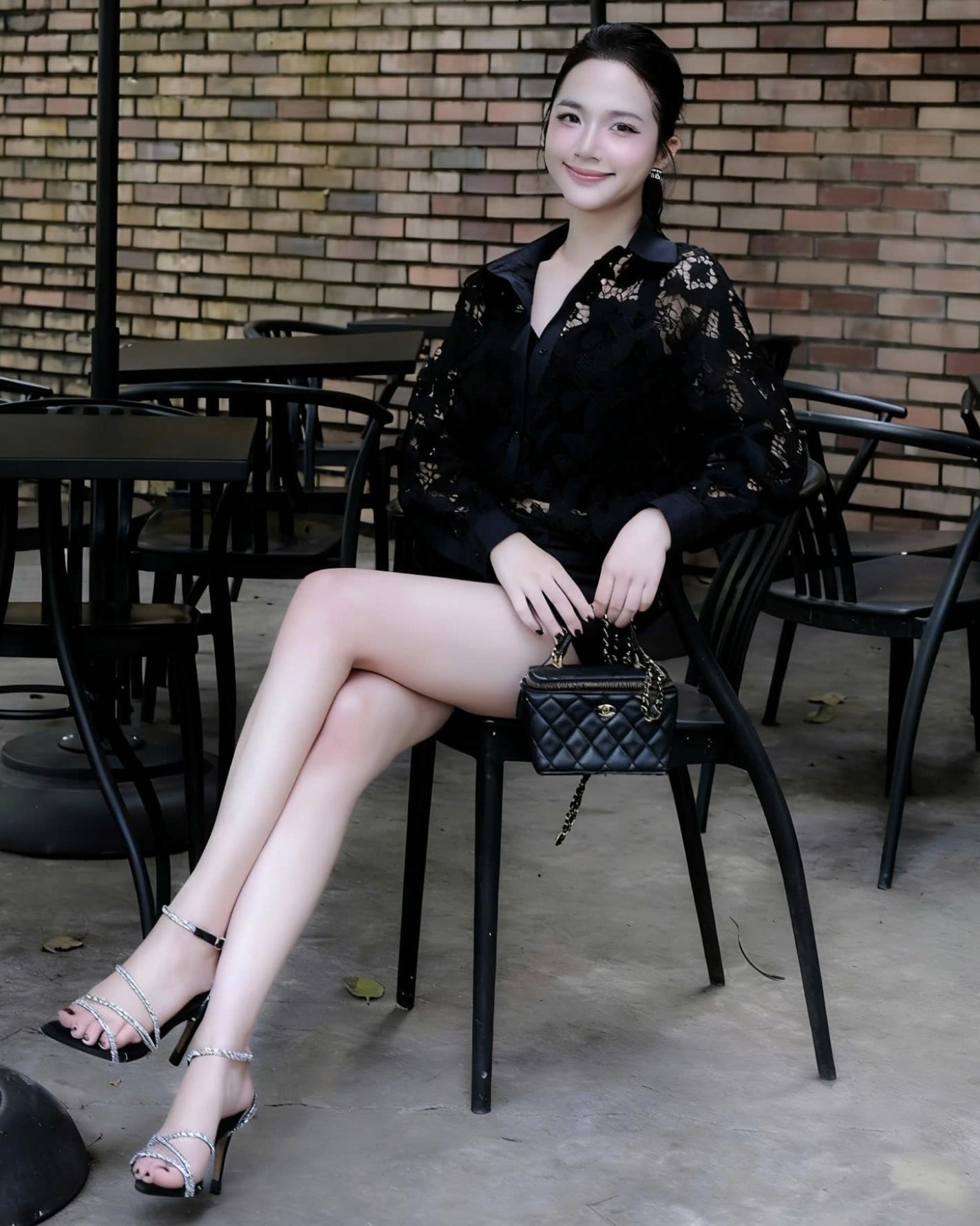Áo sơ mi ren trắng đen Dior 14