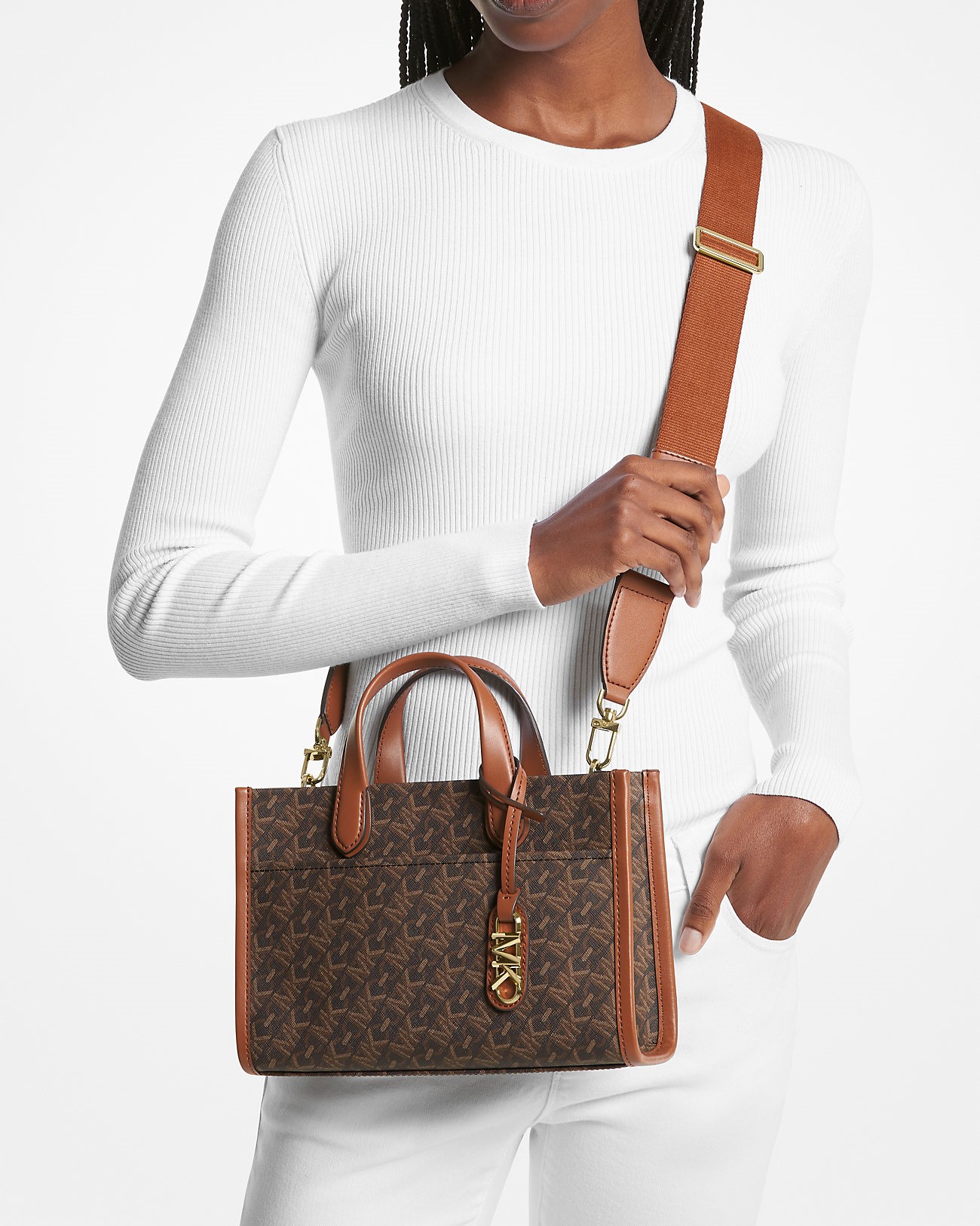Túi đeo chéo MK nữ Michael Kors Gigi Small Empire Signature Logo Messenger Bag 30H3G3GM5B 2