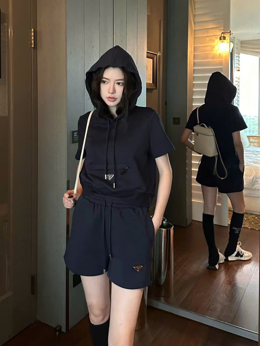 Combo áo cotton mũ và quân ngắn Prada 1