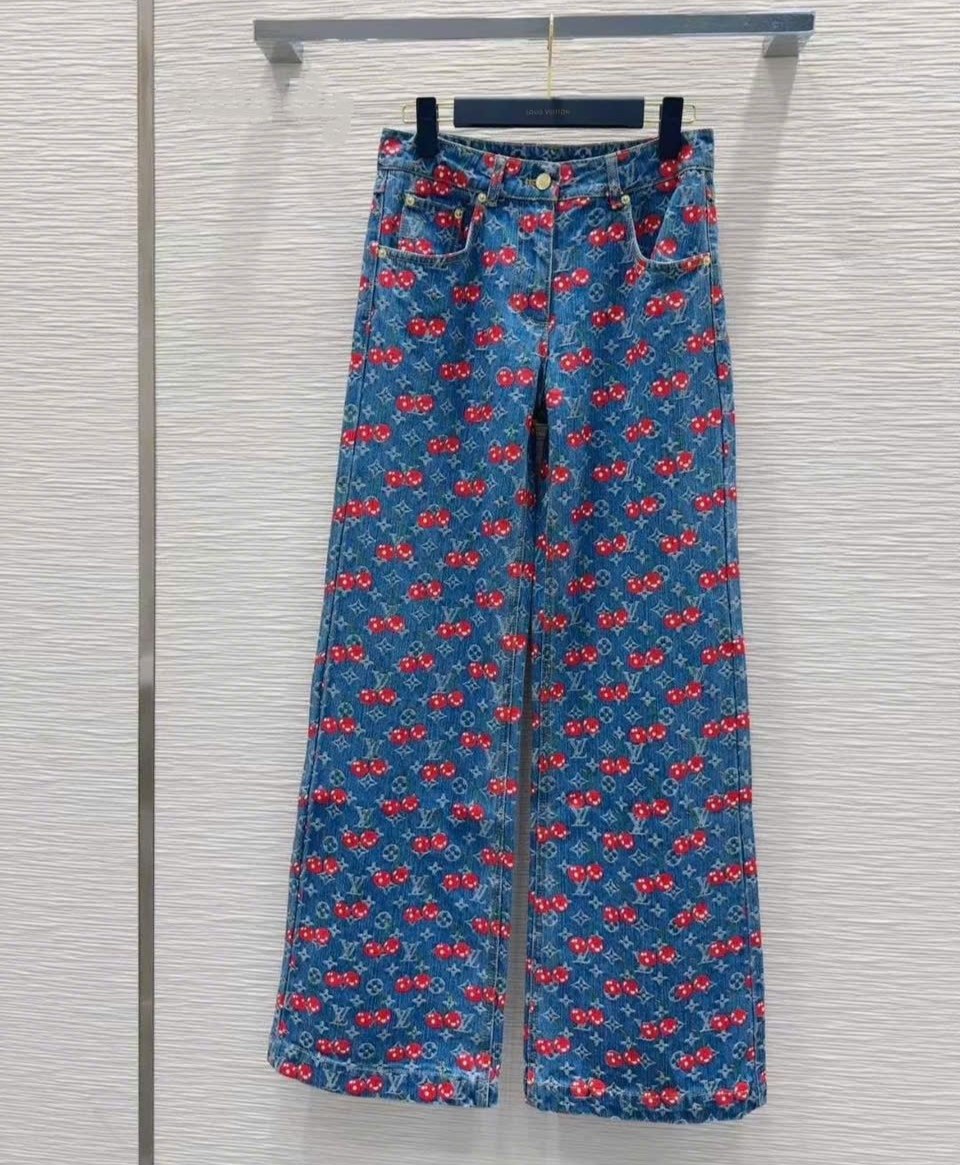 Combo full bộ áo thun quần short và quần dài LV họa tiết cherry 10