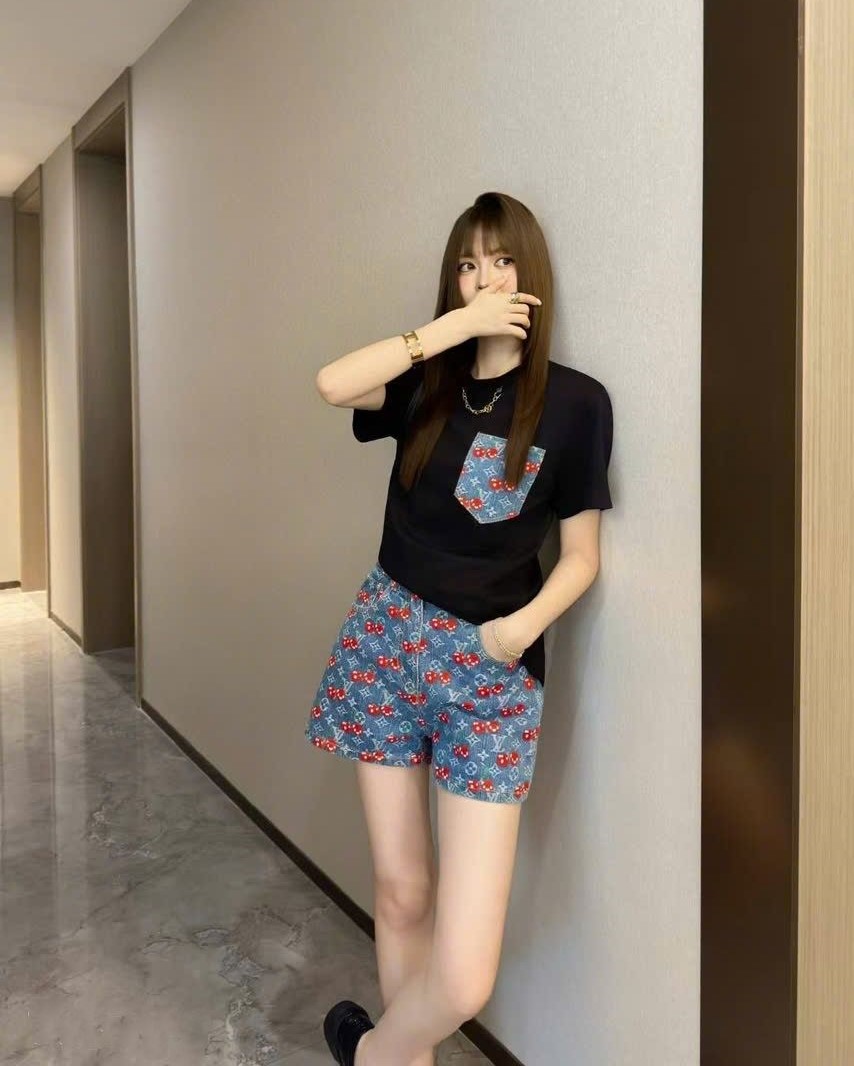 Combo full bộ áo thun quần short và quần dài LV họa tiết cherry 12