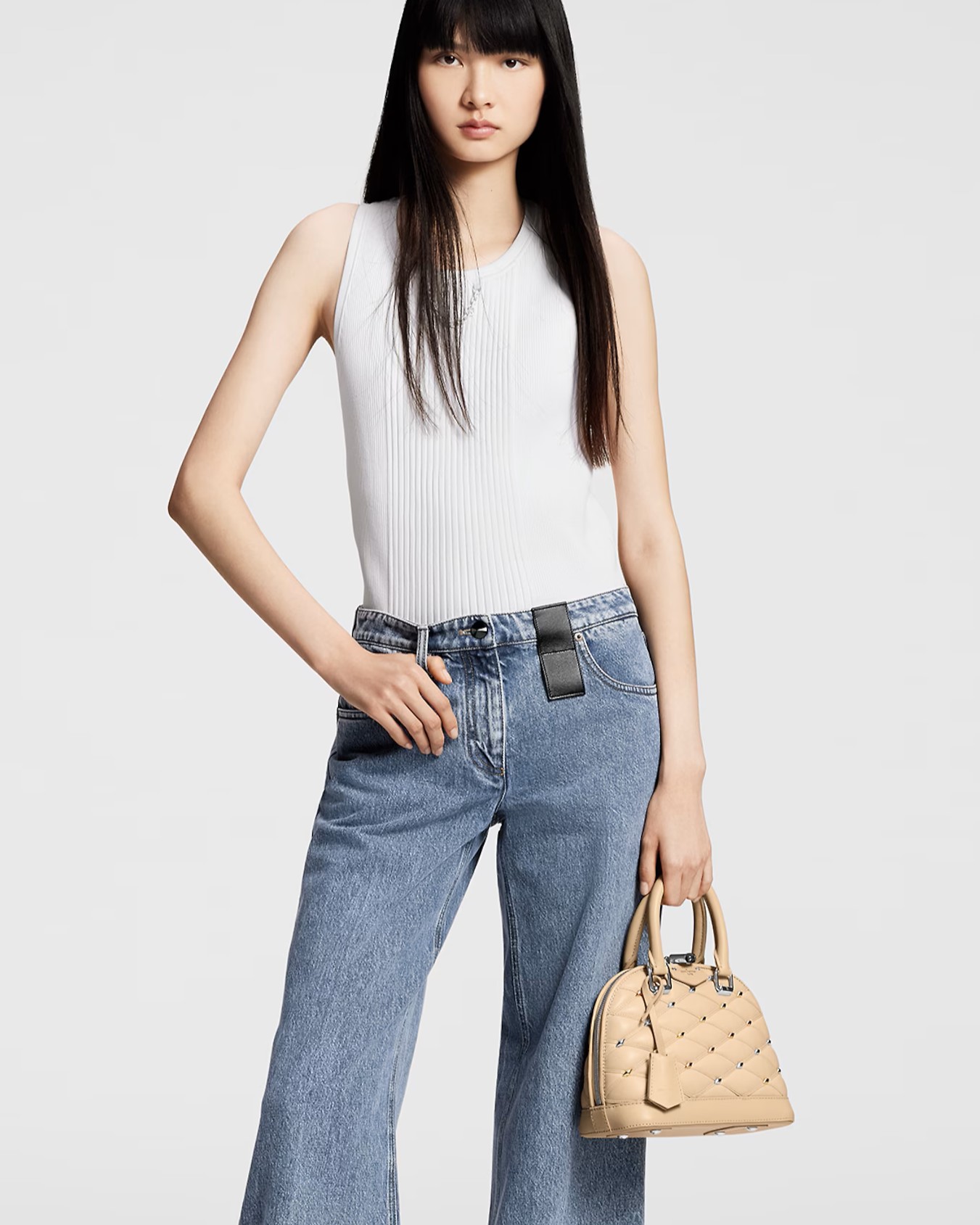 Túi xách LV hến Louis Vuitton Alma BB Lambskin With Diamond Motif 5