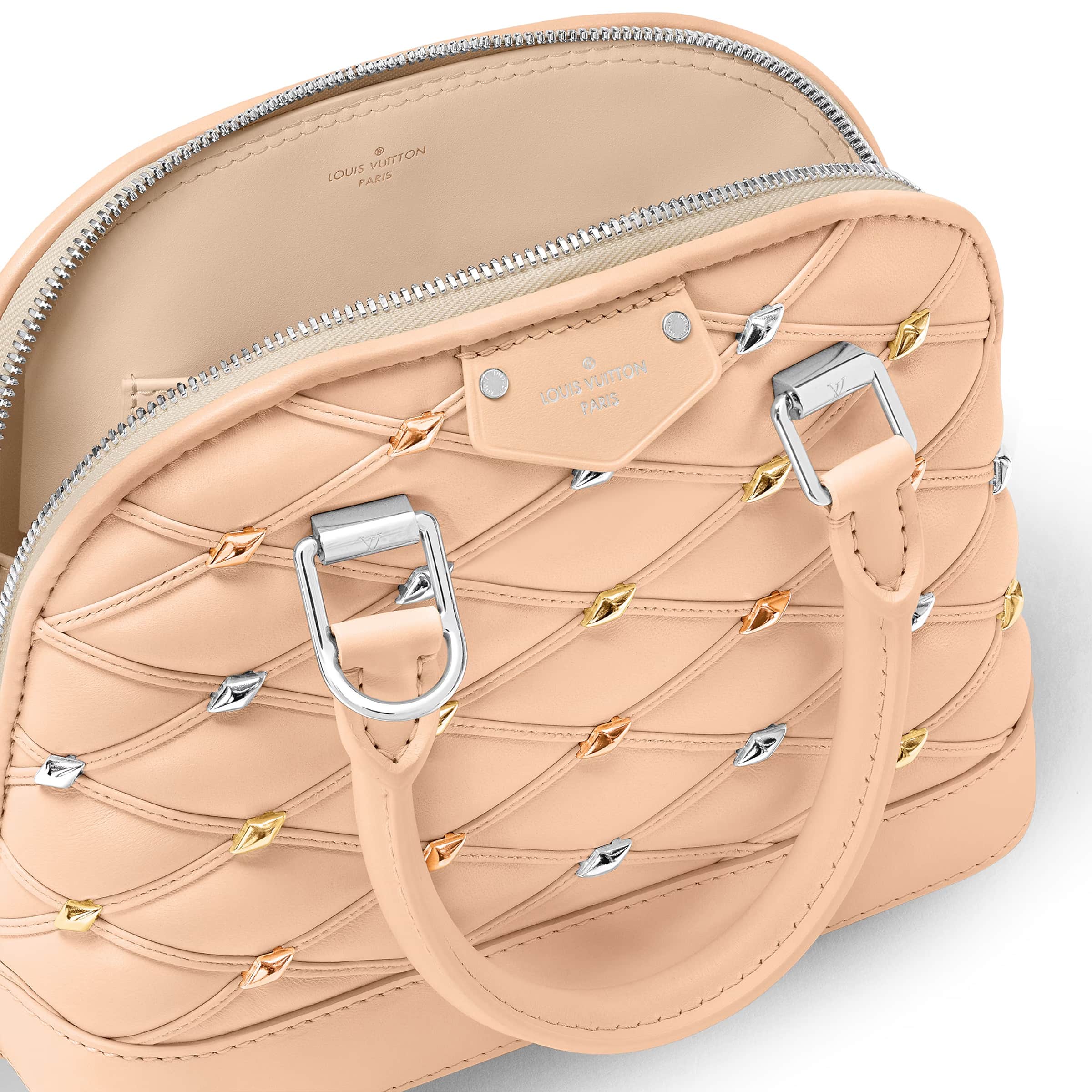 Túi xách LV hến Louis Vuitton Alma BB Lambskin With Diamond Motif 8