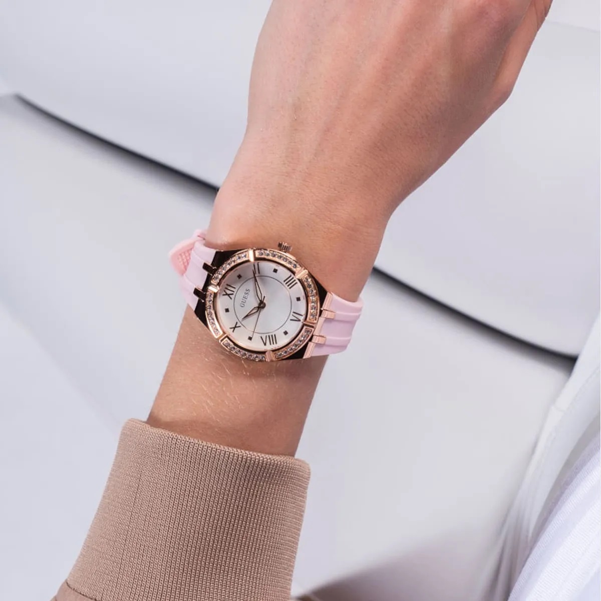 ĐỒNG HỒ NỮ ĐEO TAY GUESS LADIES PINK ROSE GOLD TONE ANALOG SILICONE STRAP WATCH GW0034L3 6