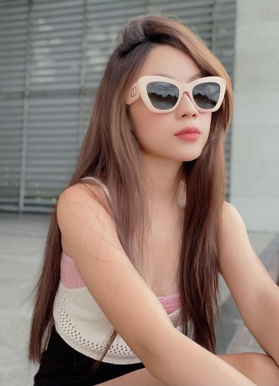 Mắt kính Dior Bobby Butterfly B1U 40C0 in Nude 4