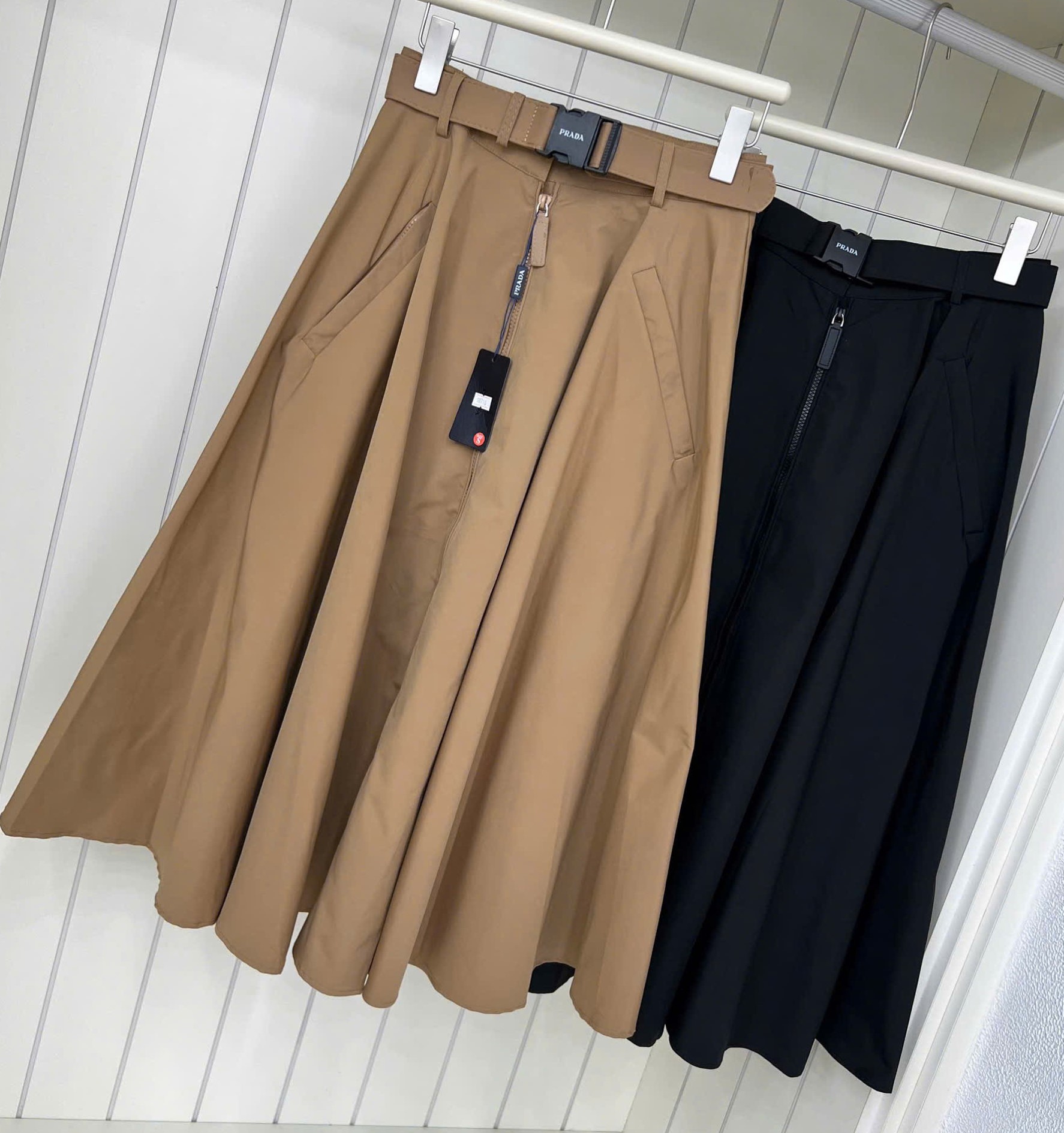 Chân váy dài Prada Technical Fabric Midi-Skirt 12