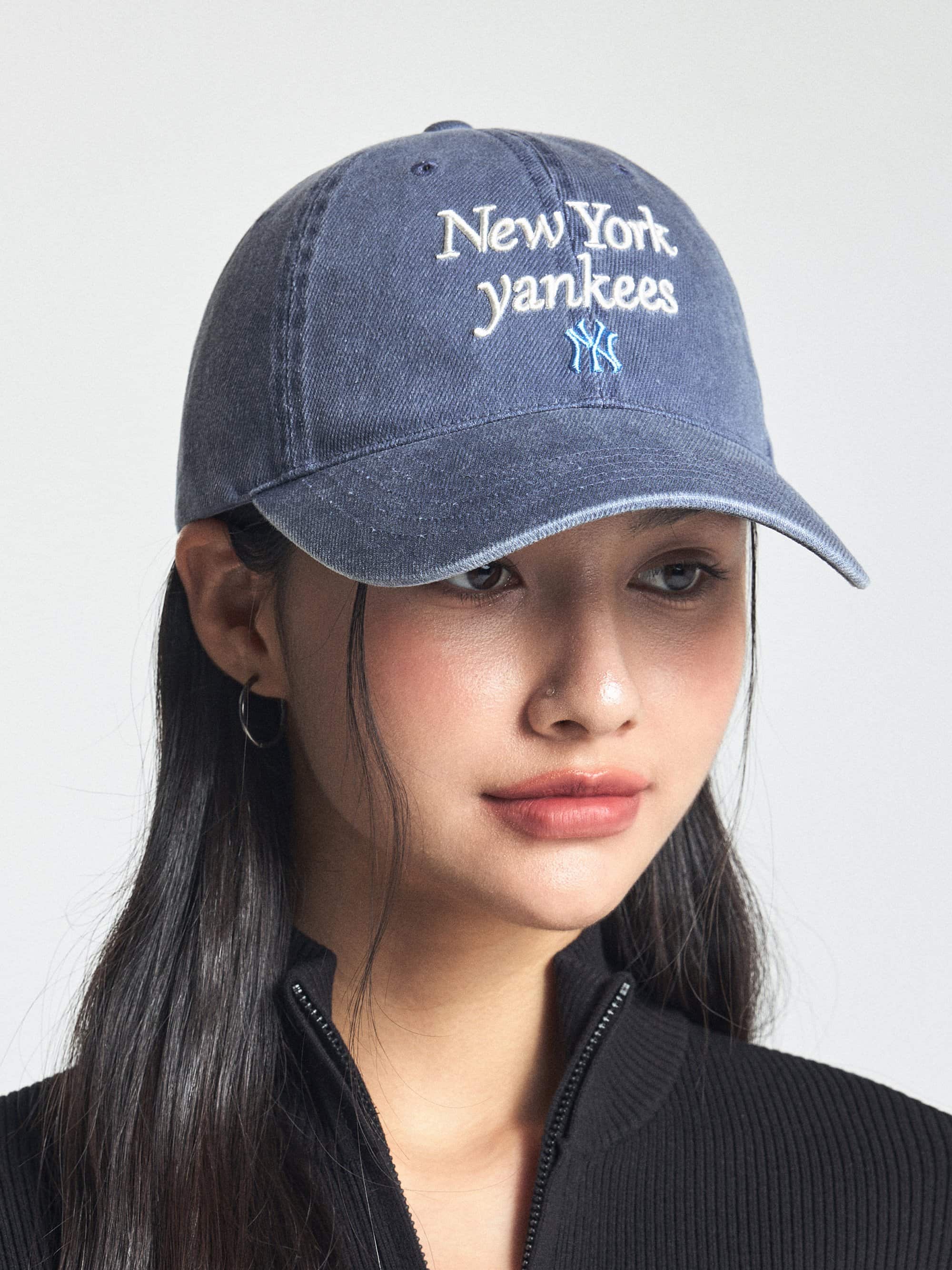 Mũ MLB New York Yankees Varsity Lettering Washed Unstructured Ball Cap Navy 3ACPVV04N-50NYS 3