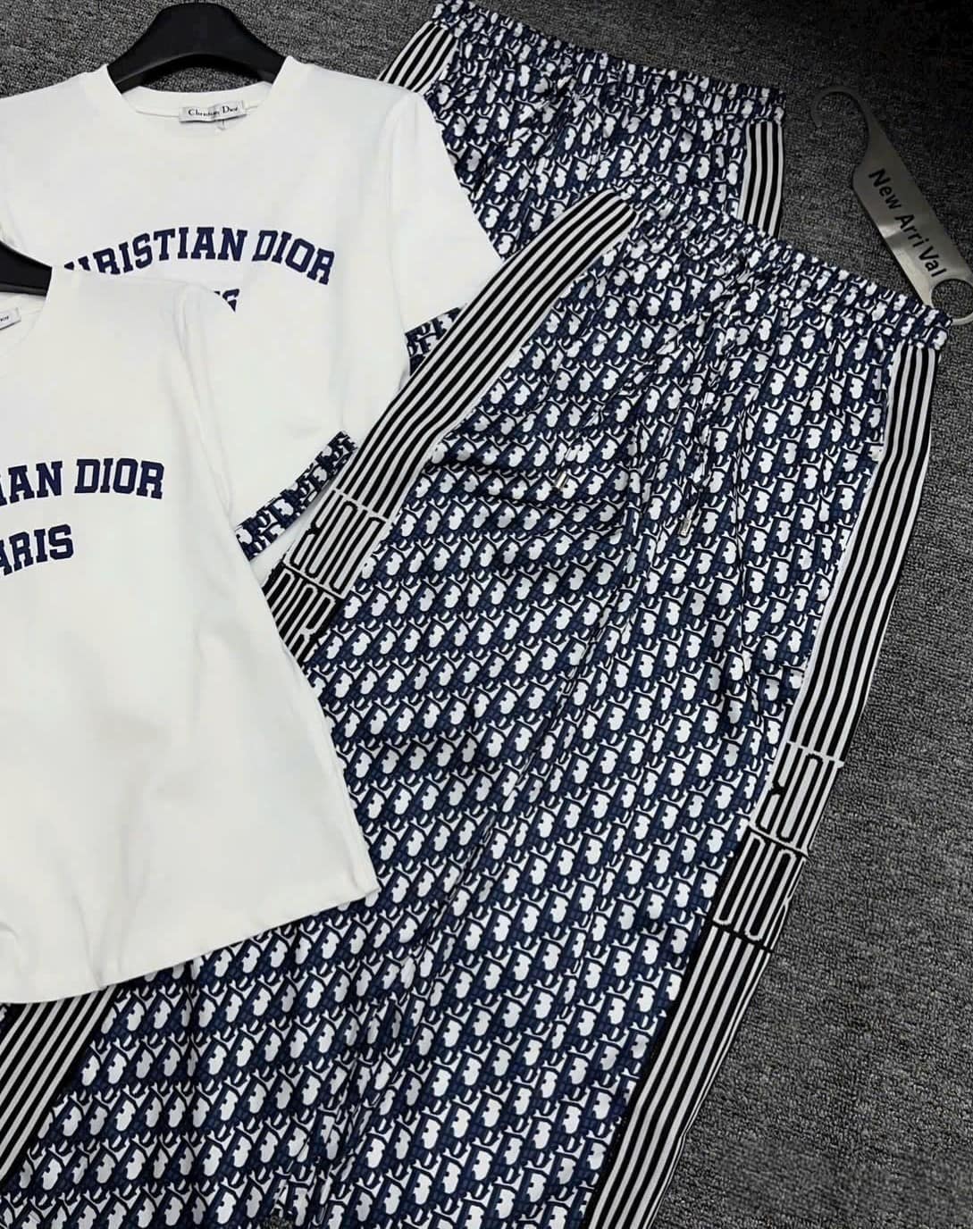 Quần dài vải họa tiết hãng Dior 10