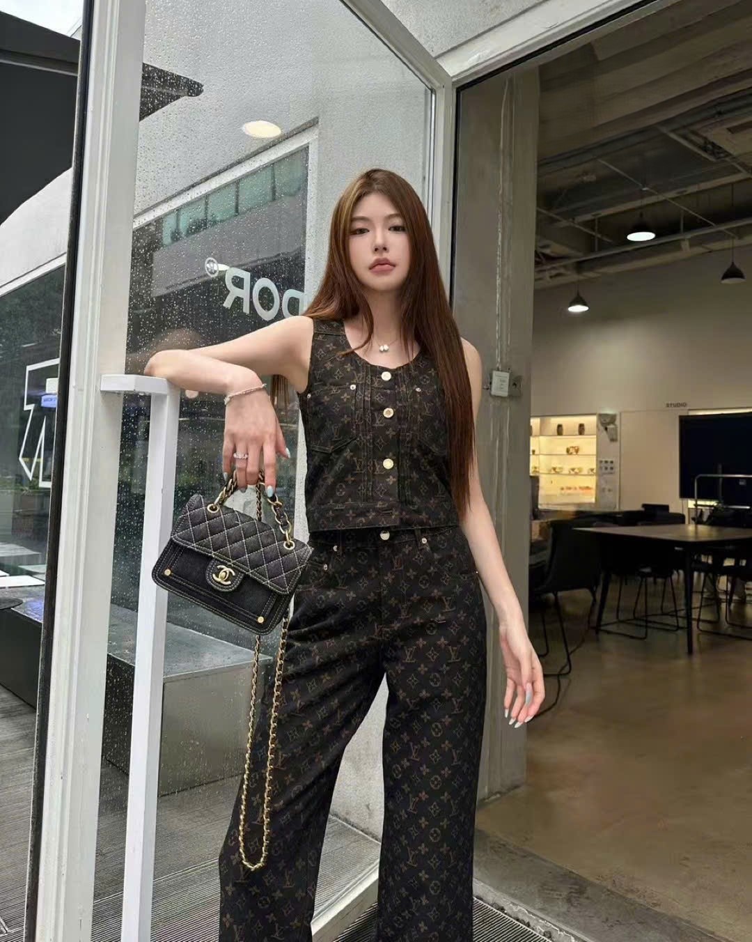 Quần ống suông LV nữ Louis Vuitton Monogram Straight-Cut Jeans Monogram Brown 6