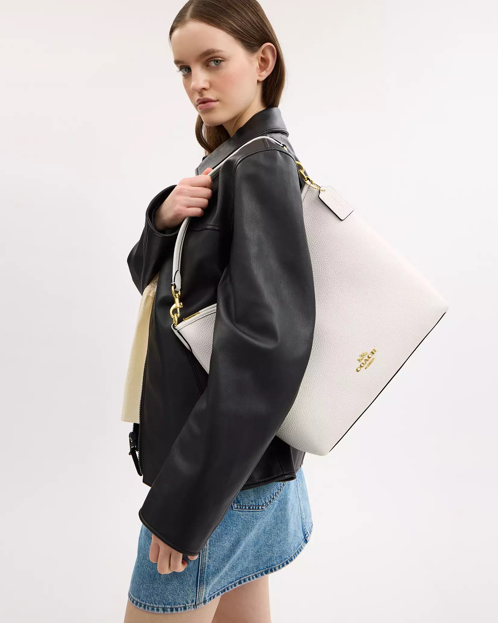 Túi xách Coach Laurel Large Shoulder Bag Chalk CY684 9