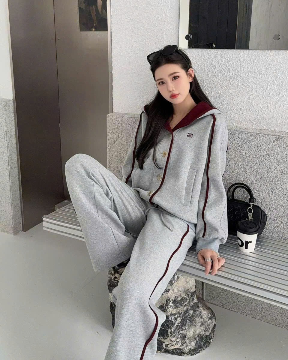 Combo áo khoác có nón quần dài suông Celine 5