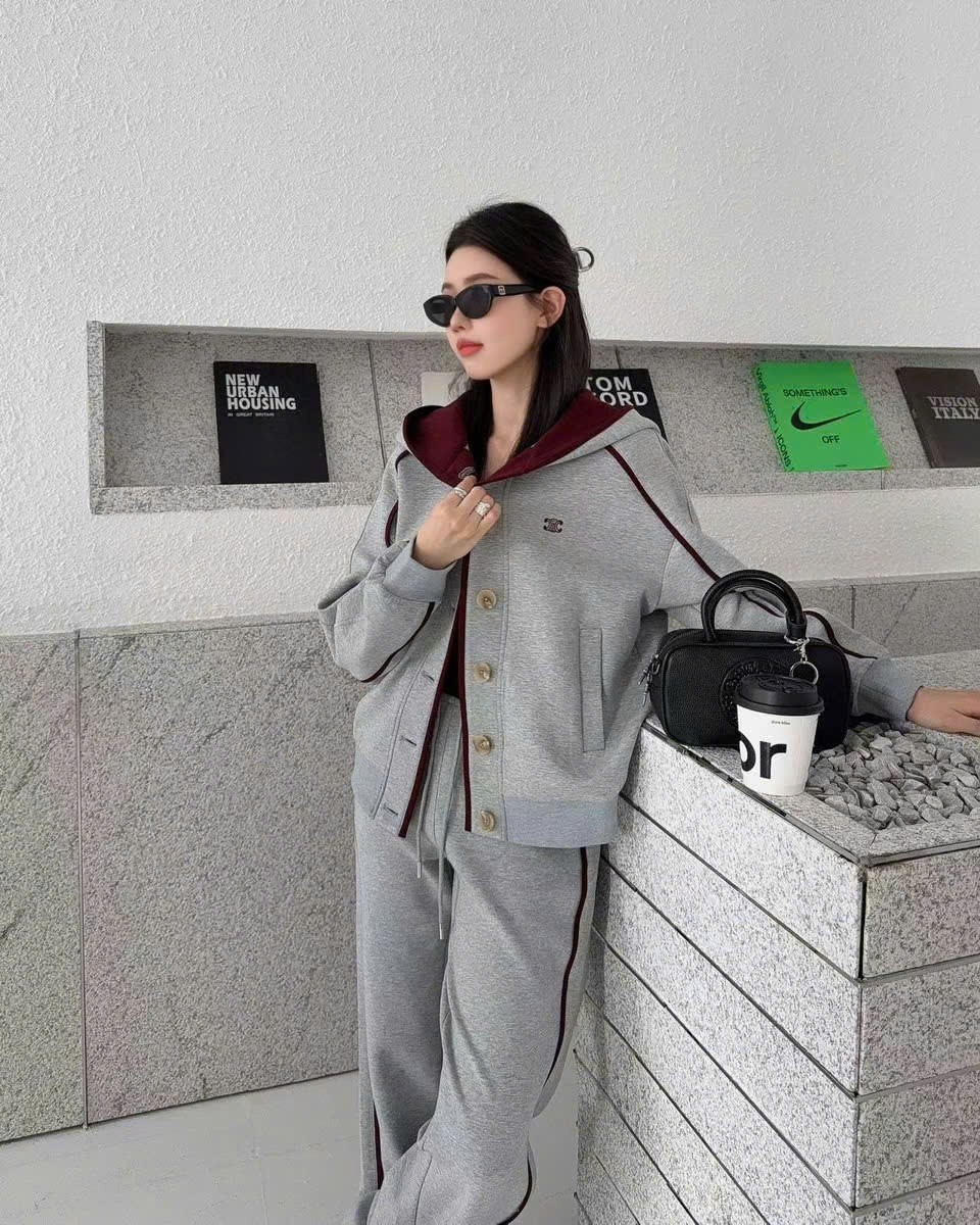 Combo áo khoác có nón quần dài suông Celine 8