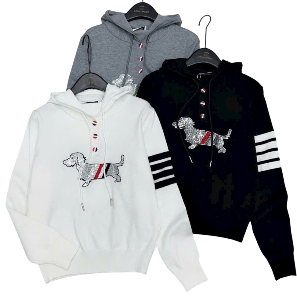 Set áo nón chú chó váy ngắn xếp ly thời trang Thom Browne 9
