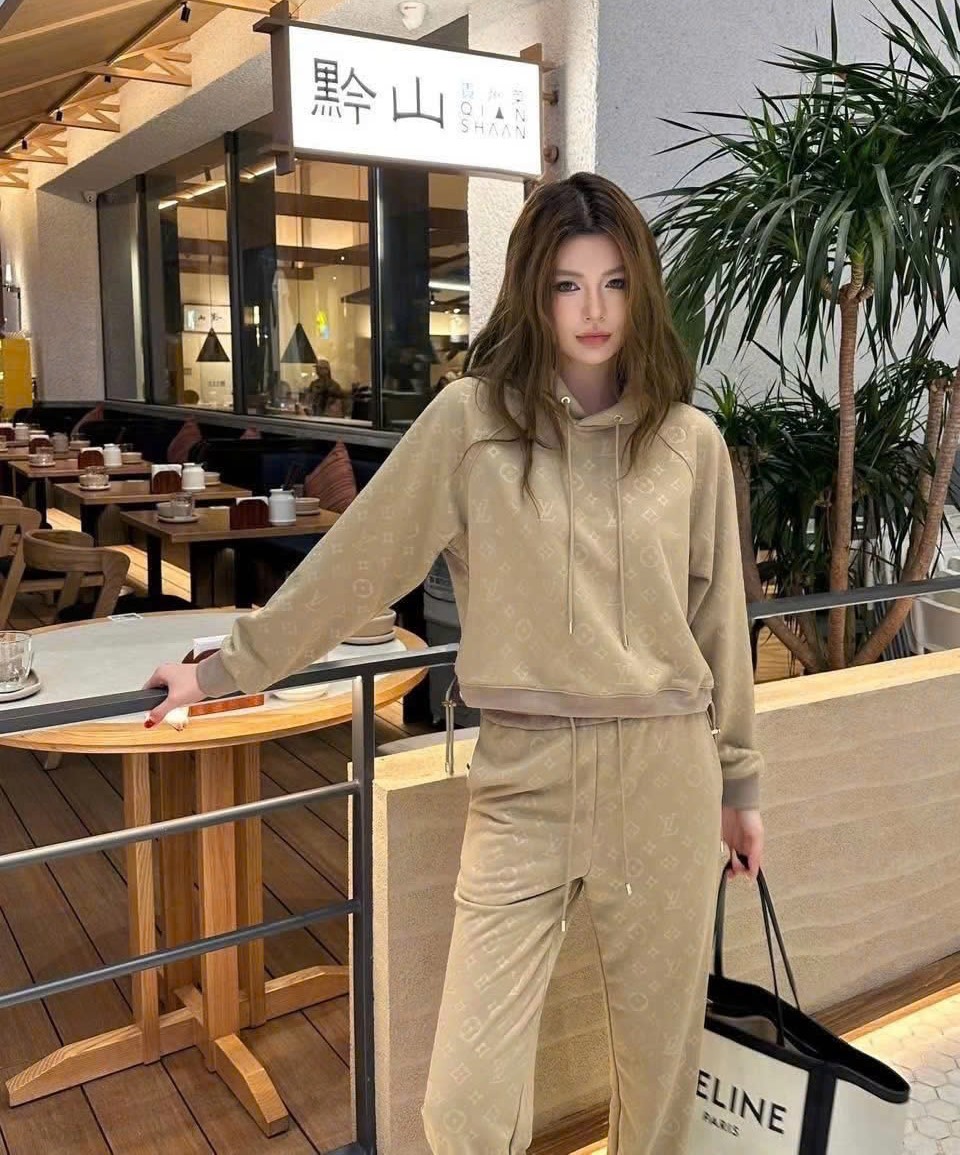 Combo áo có nón quần dài bo chun LV 1