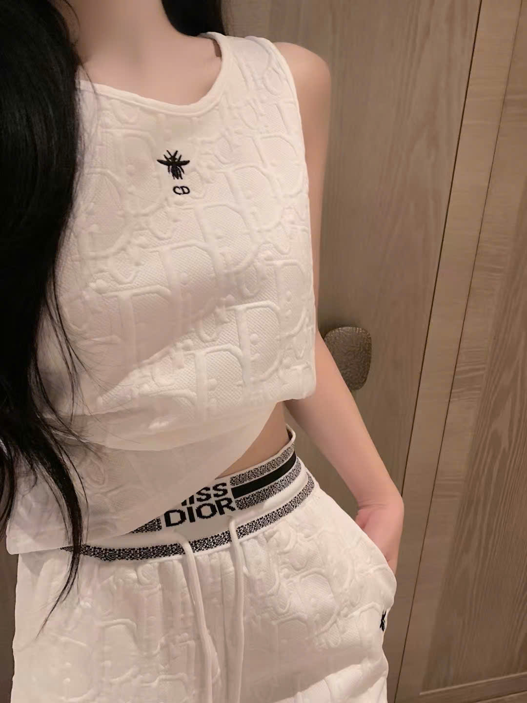 Combo áo thun sát nách quần ngắn trắng Dior 5