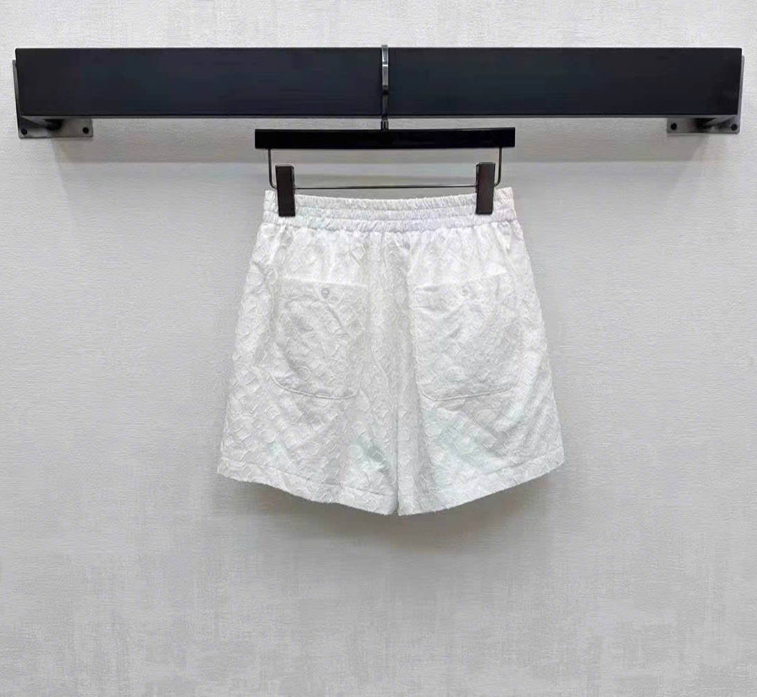 Combo áo quần thun phối ren trắng LV 7