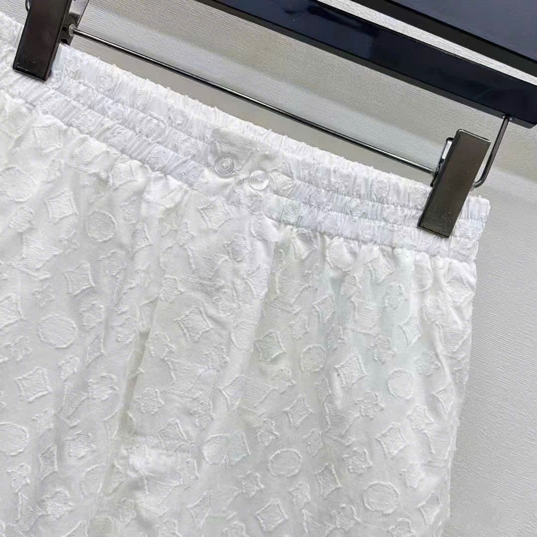 Combo áo quần thun phối ren trắng LV 8