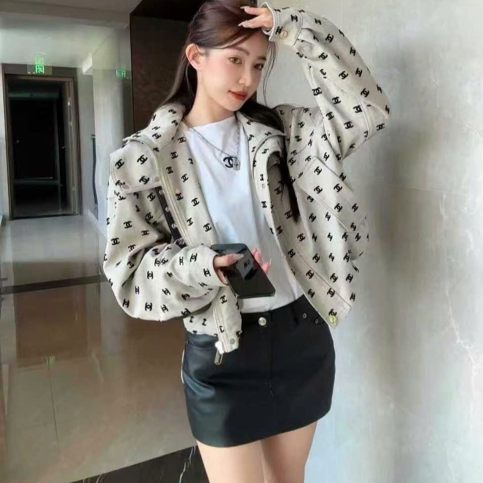 Áo khoác Chanel nữ có nón thời trang 1