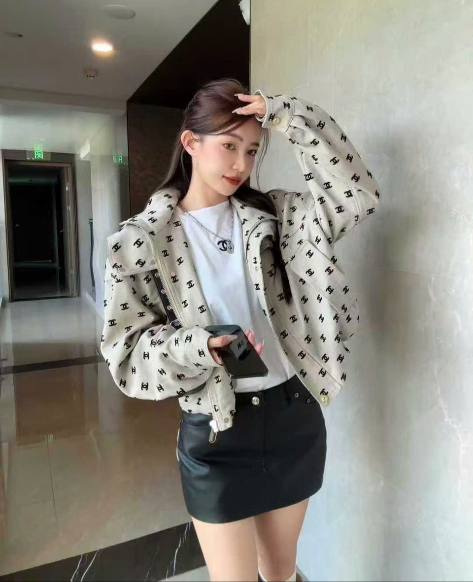 Áo khoác Chanel nữ có nón thời trang 4