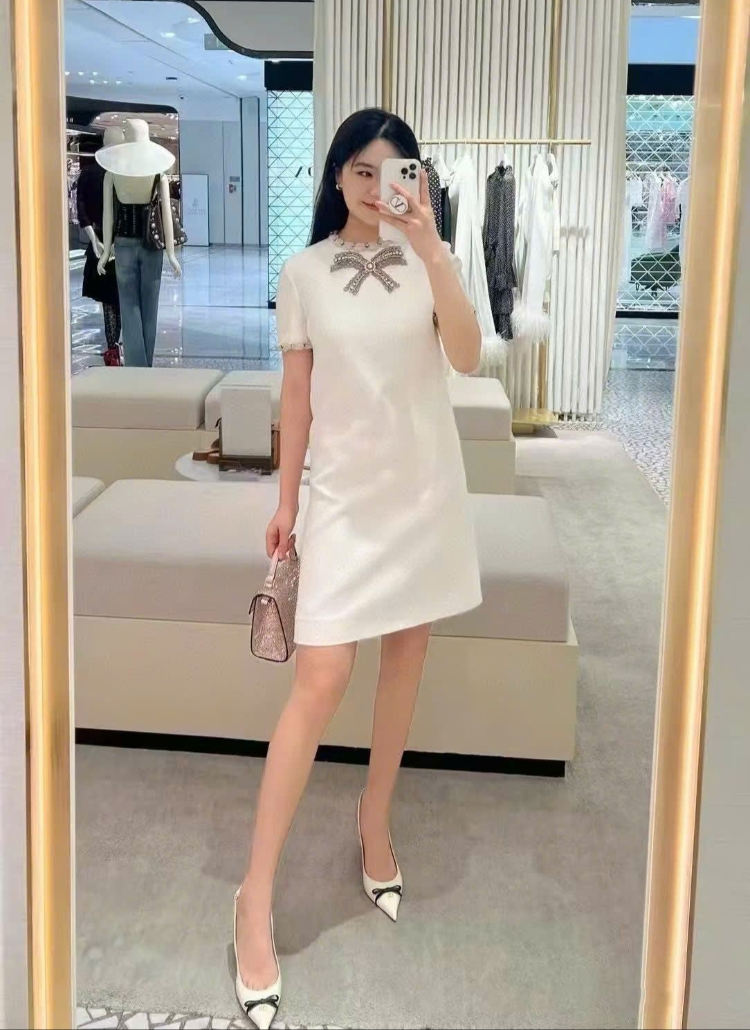 Áo đầm Valentino Embroidered Crepe Couture Short Dress Ivory 1