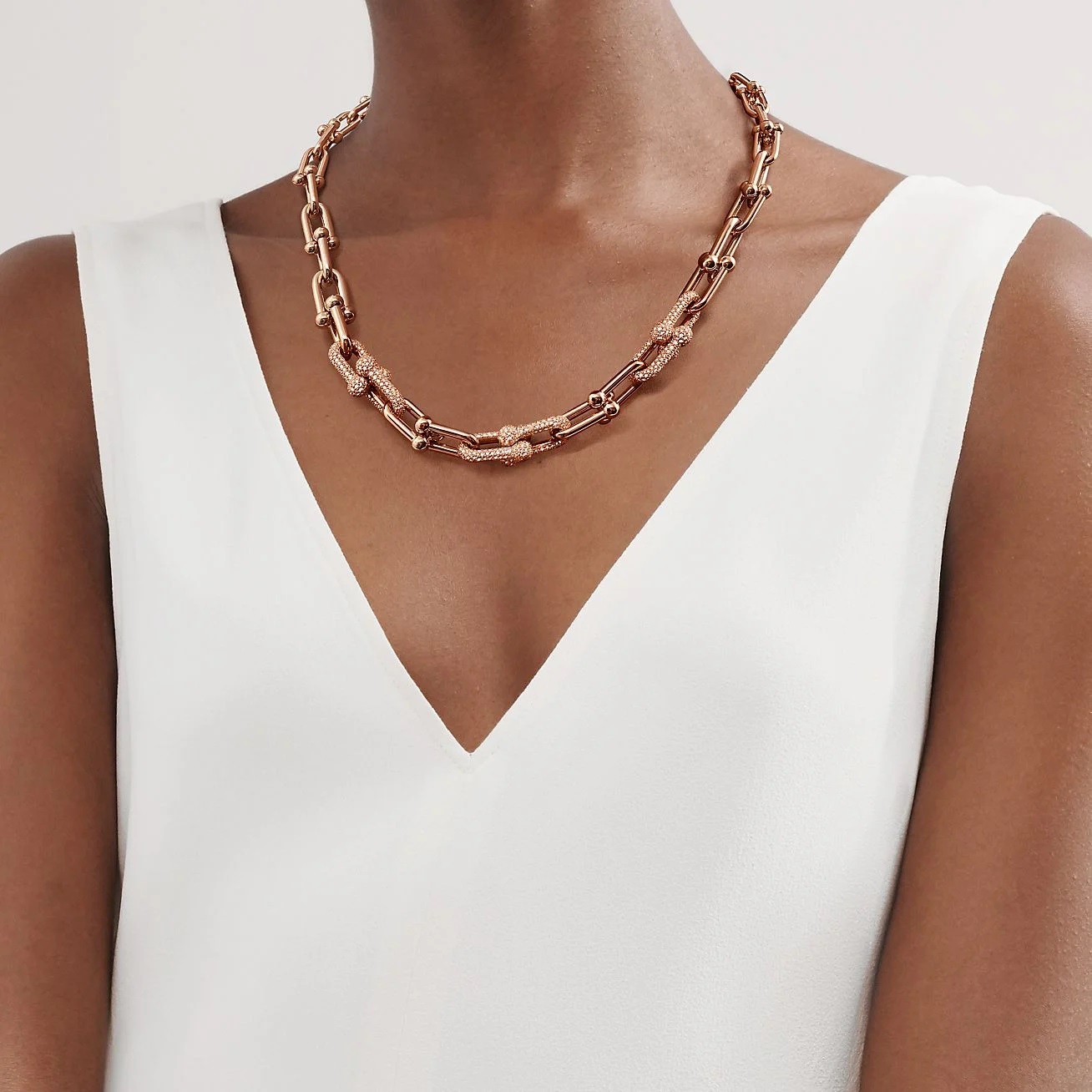 Dây Chuyền nữ Tiffany & Co Graduated Link Necklace in 18k Rose Gold with Pavé Diamonds 1