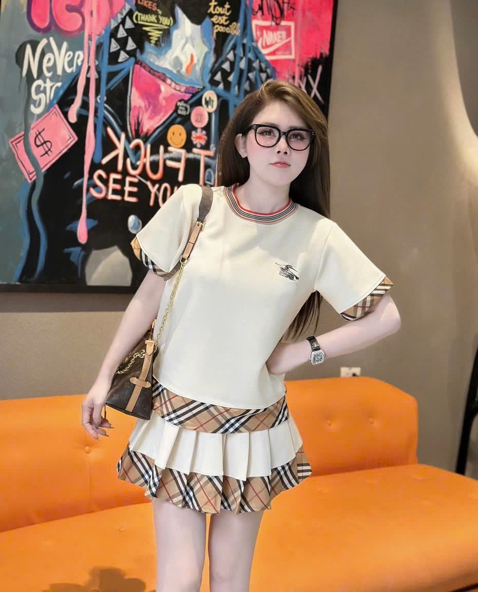 Combo áo váy thun Burberry viều nâu 6